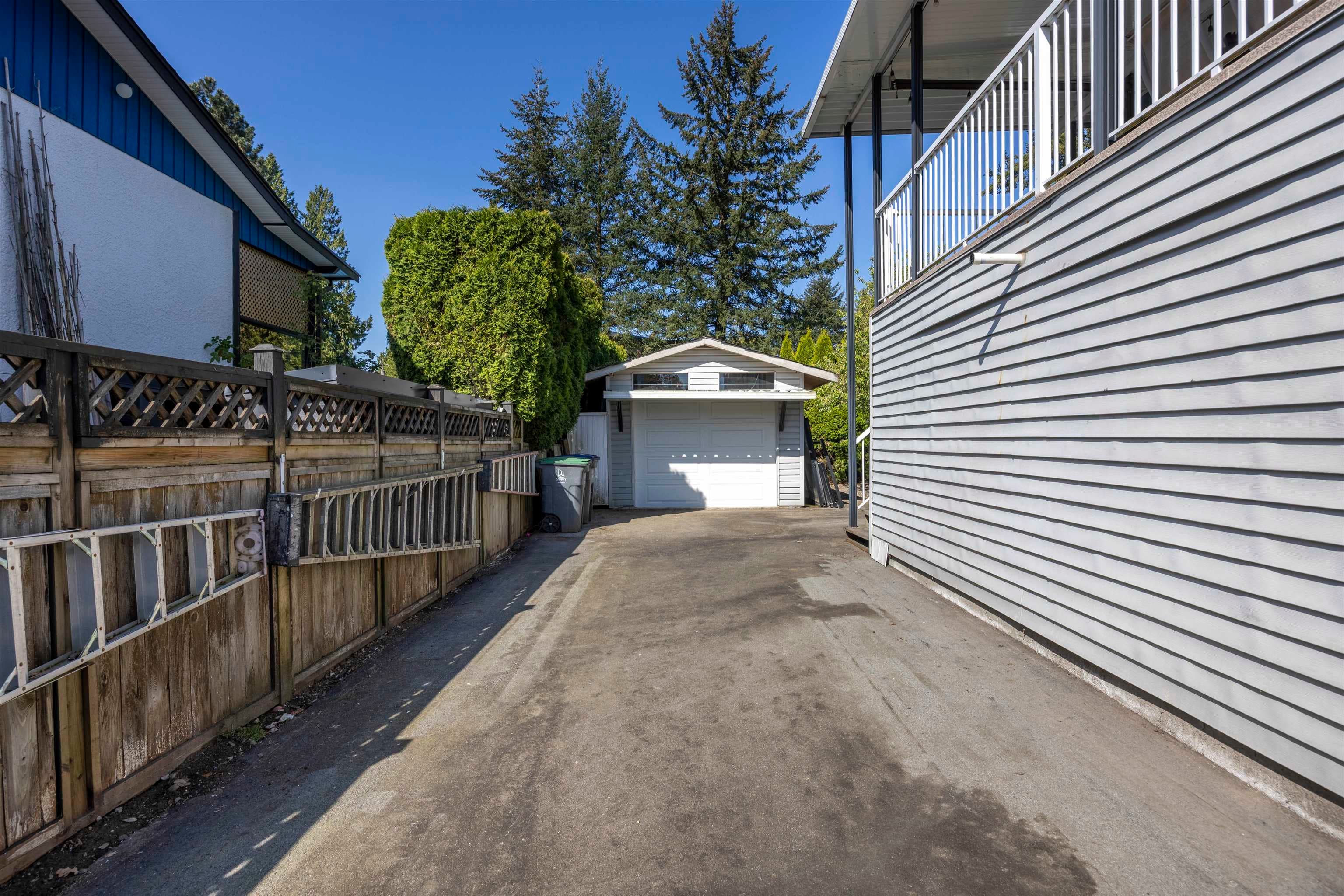 9923 Semiahmoo Road, Surrey, V3T 3M5 — photo 5