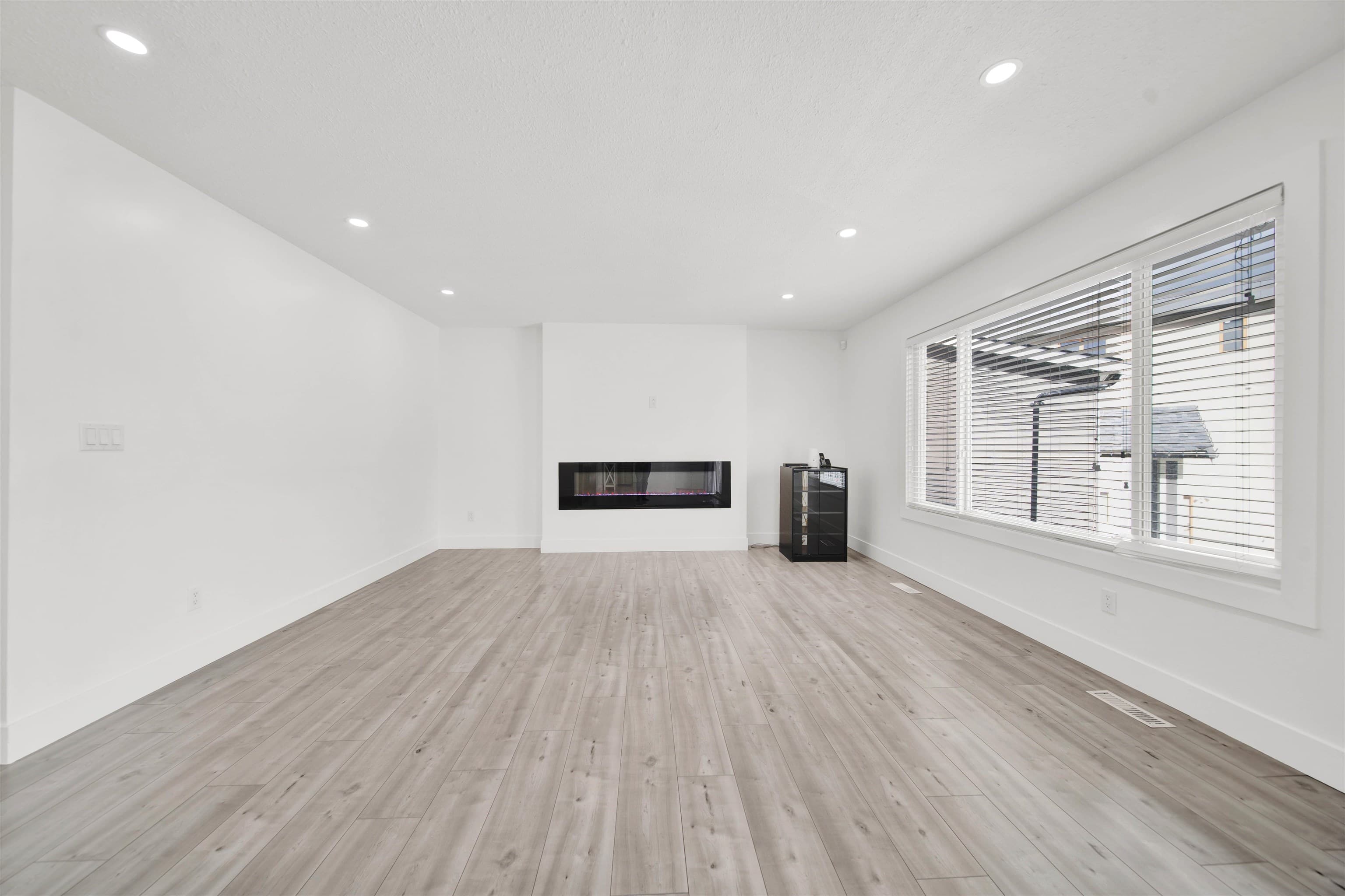 7909 126a Street, Surrey, V3W 7J9 — photo 2