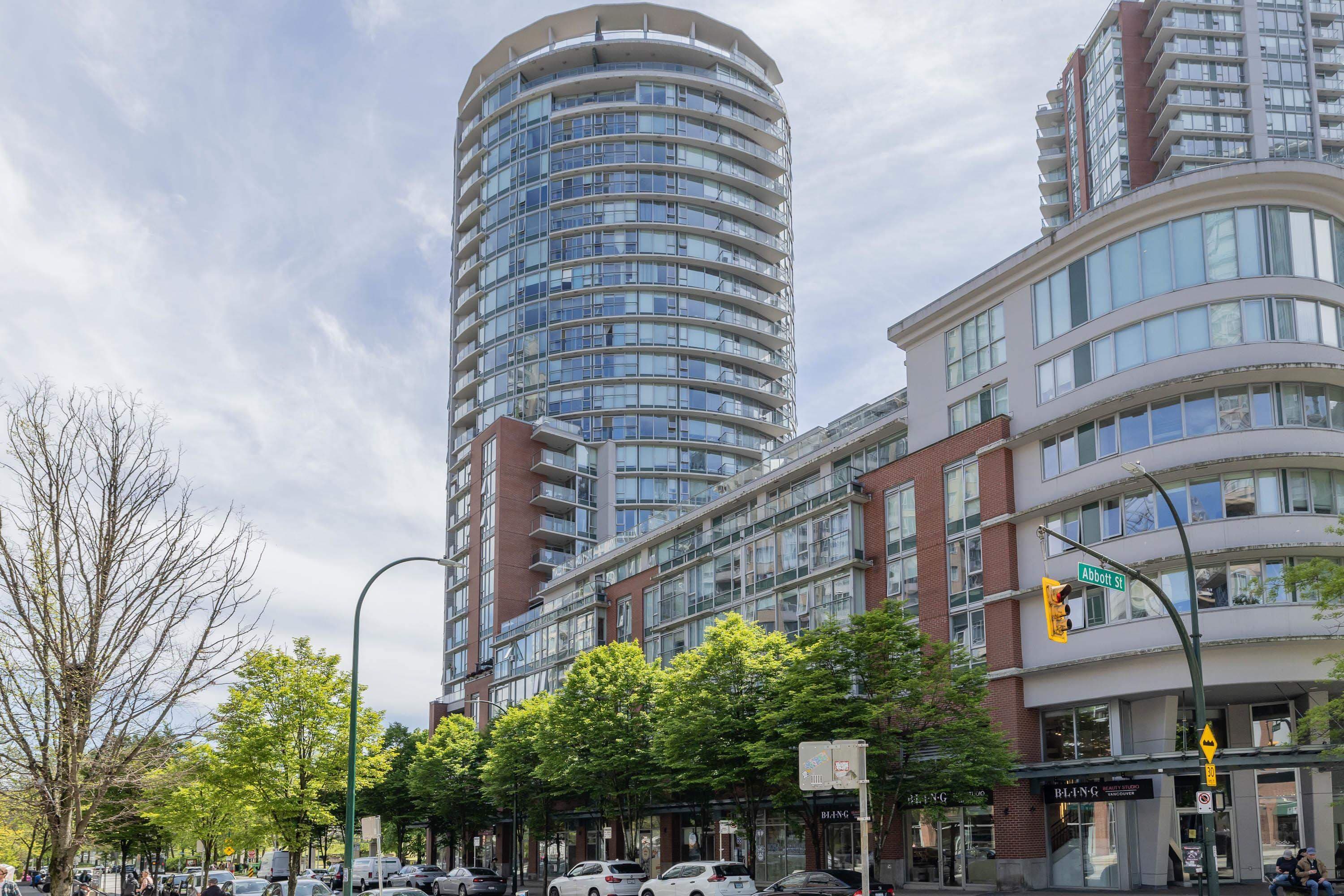 1106 - 58 Keefer Place, Vancouver, V6B 0B8 — photo 2
