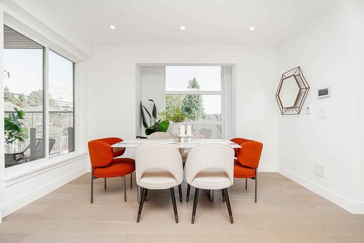 2 - 434 E 1st Street, North Vancouver, V7L 1B7 — photo 4