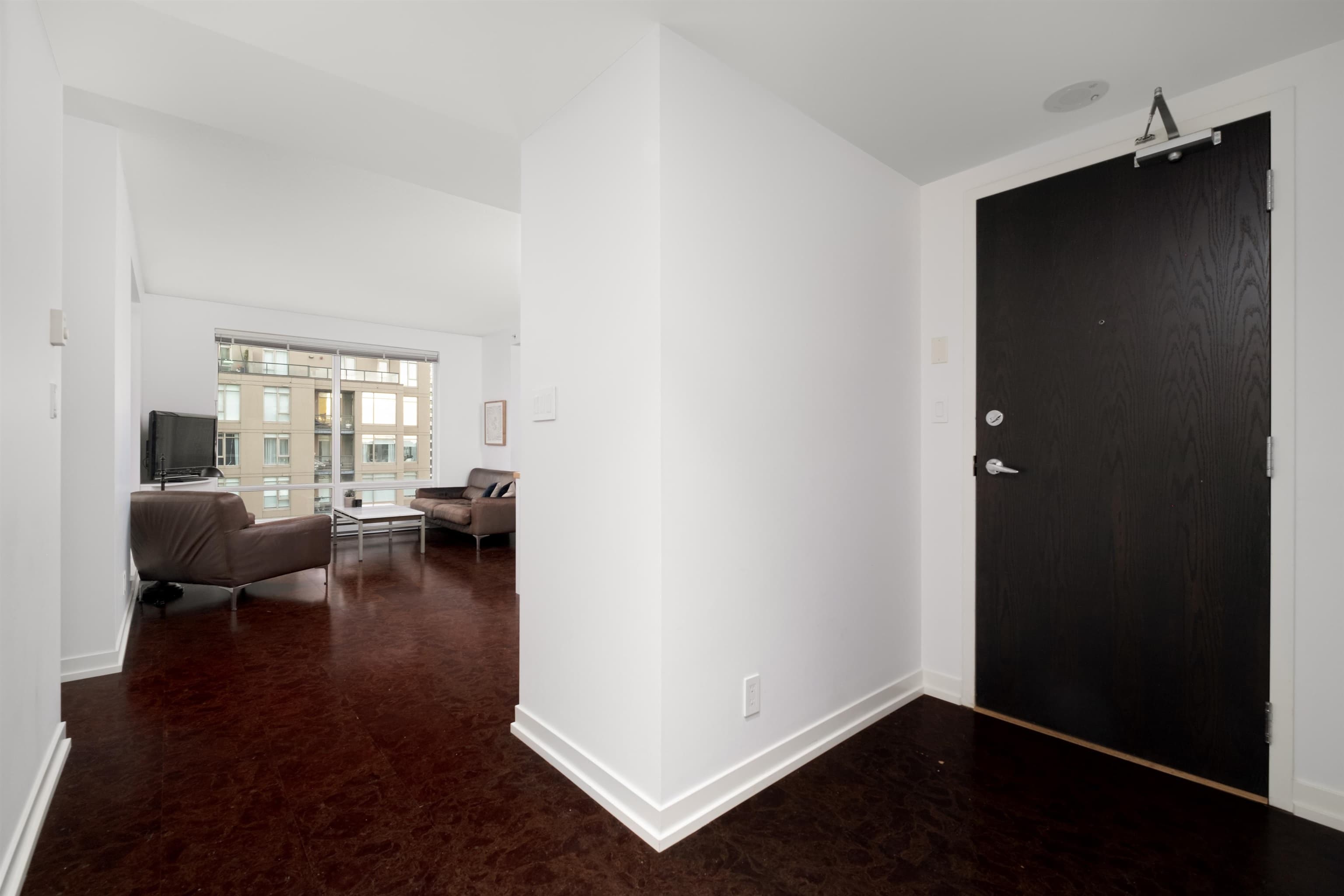 2204 - 1055 Homer Street, Vancouver, V6B 1G3 — photo 3