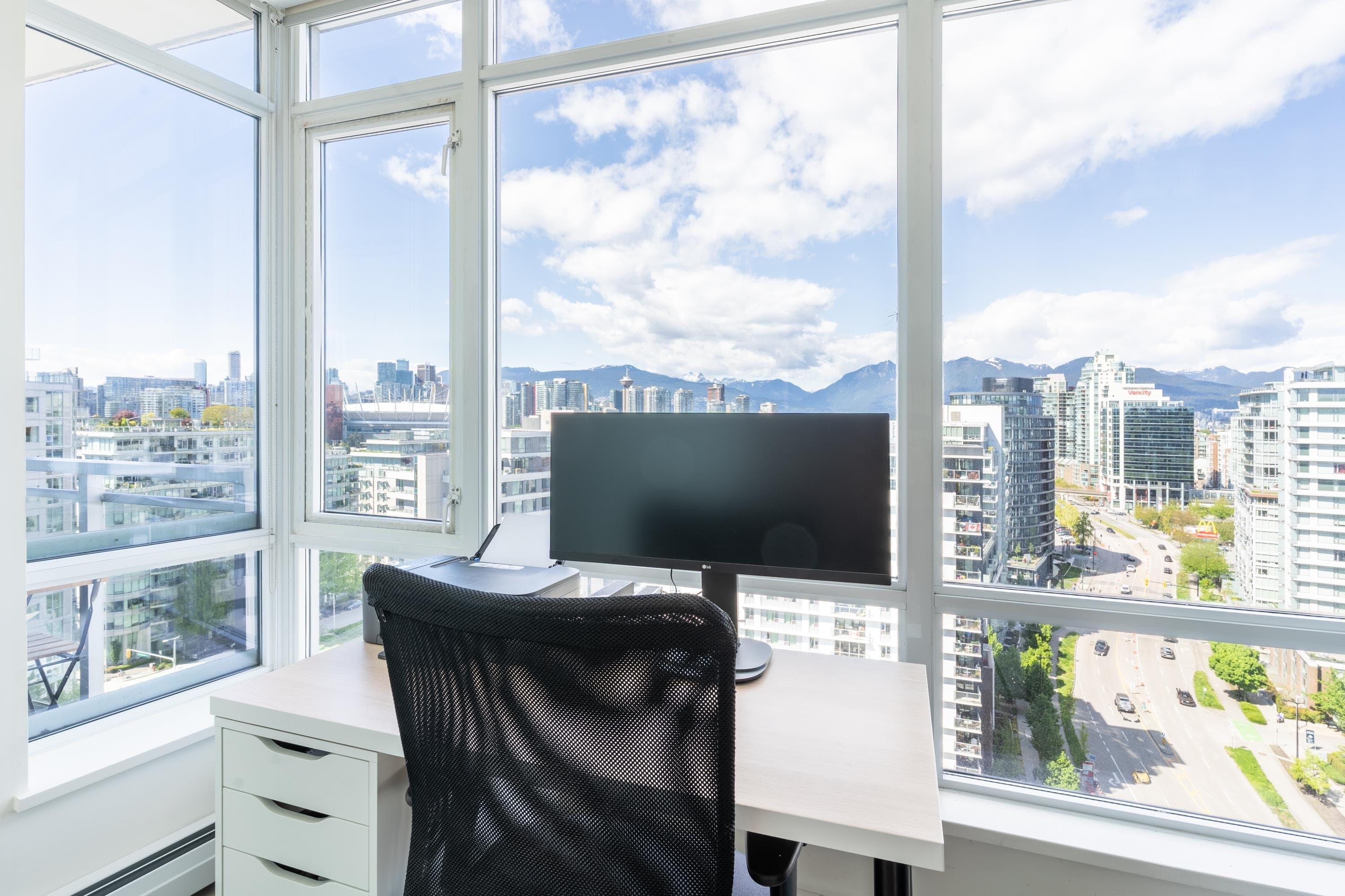 1702 - 1775 Quebec Street, Vancouver, V5T 0E3 — photo 5