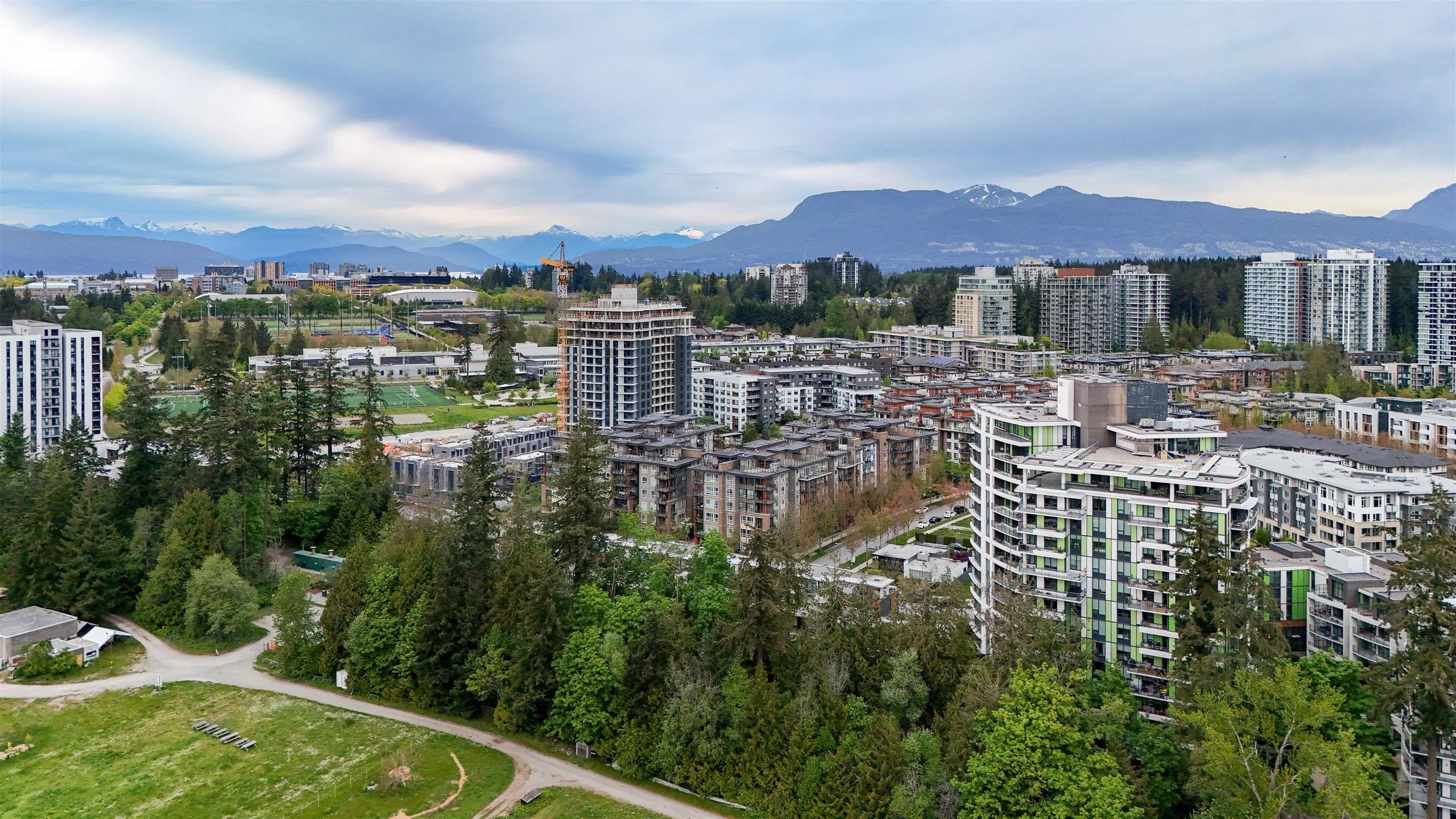 206 - 3462 Ross Drive, Vancouver