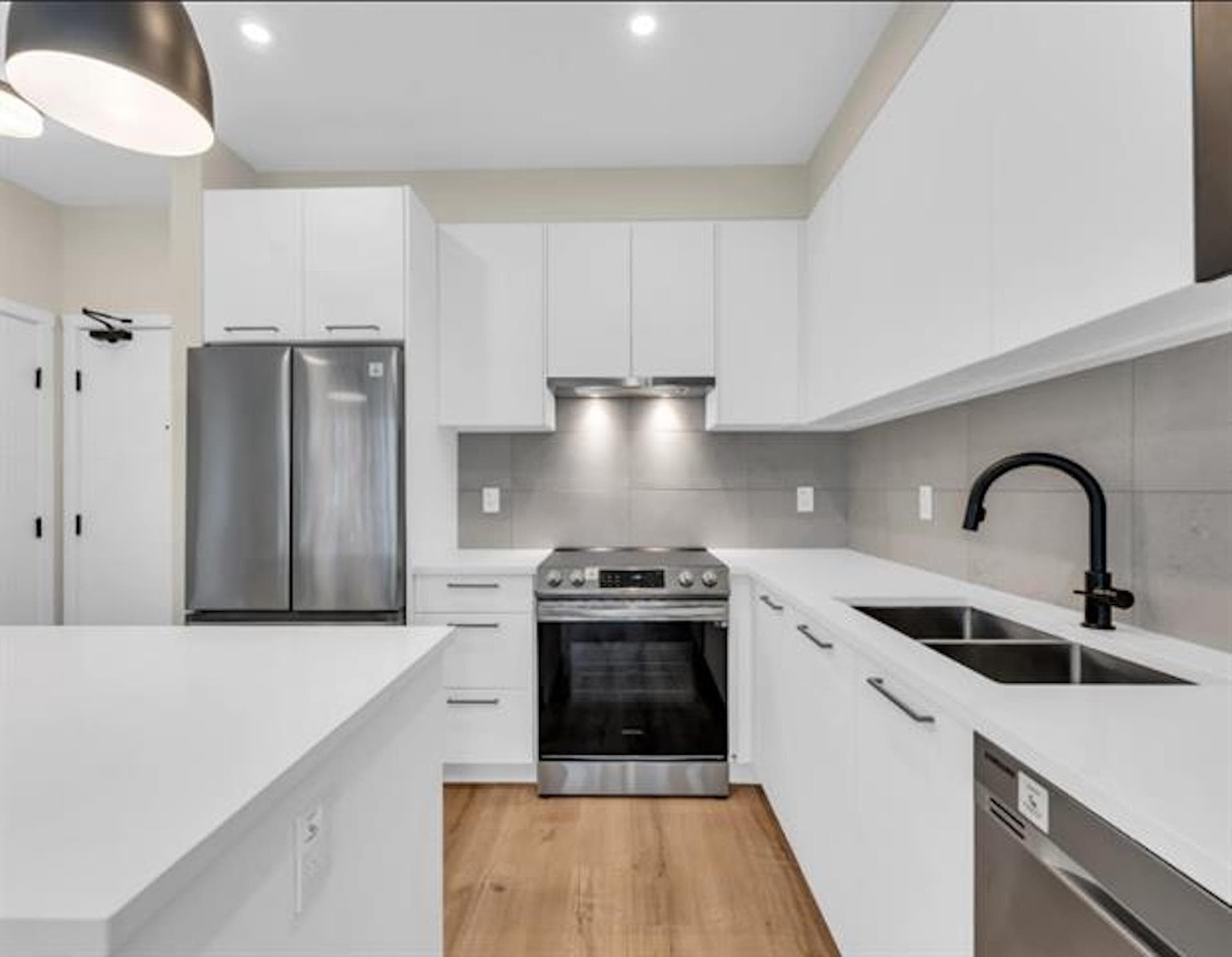 323 - 8117 200a Street, Langley, V2Y 3W9 — photo 3