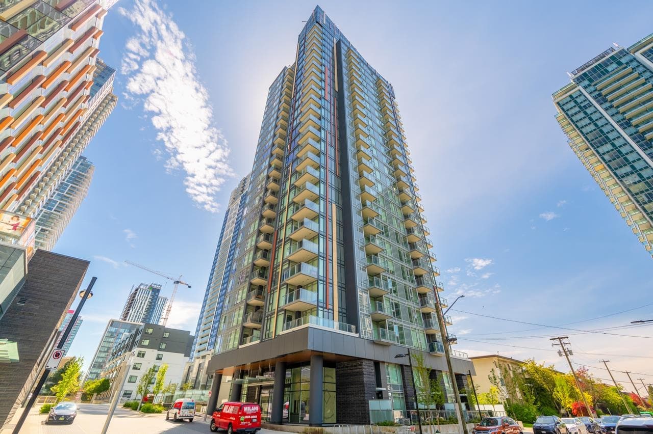 604 - 6398 Silver Avenue, Burnaby, V5H 0K7 — photo 1