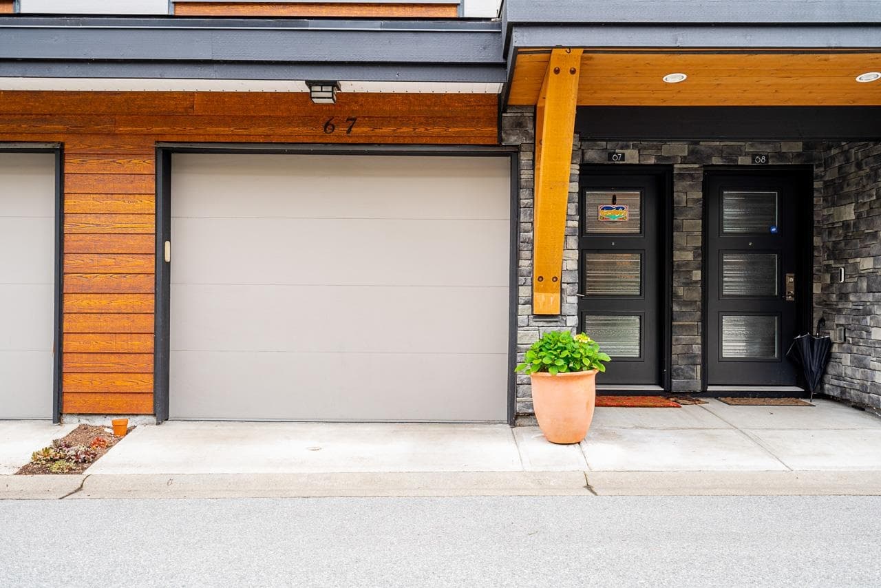 67 - 16488 64 Avenue, Surrey, V3S 6X6 — photo 3