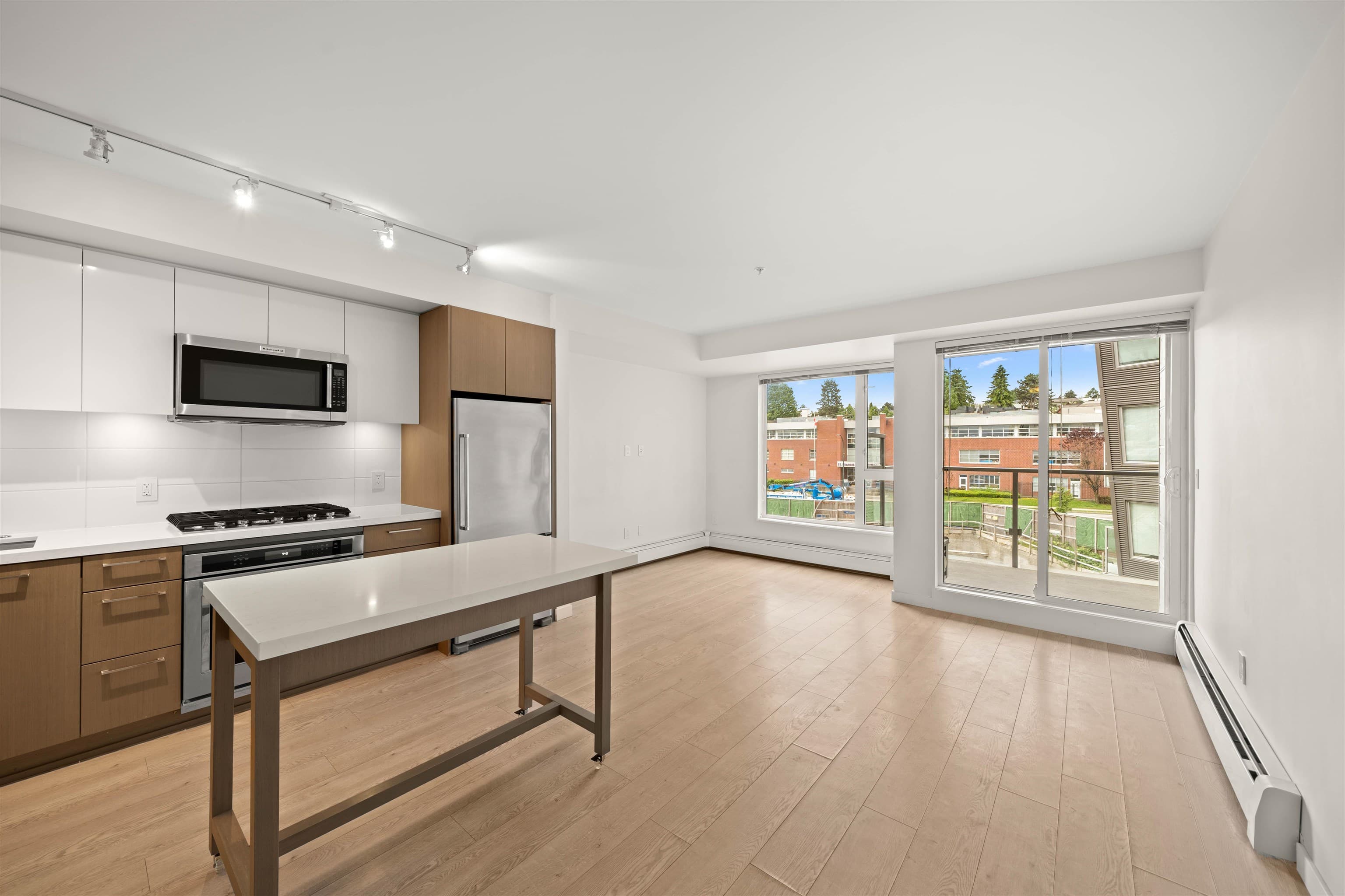 518 - 384 E 1st Avenue, Vancouver, V5T 0G5 — photo 3