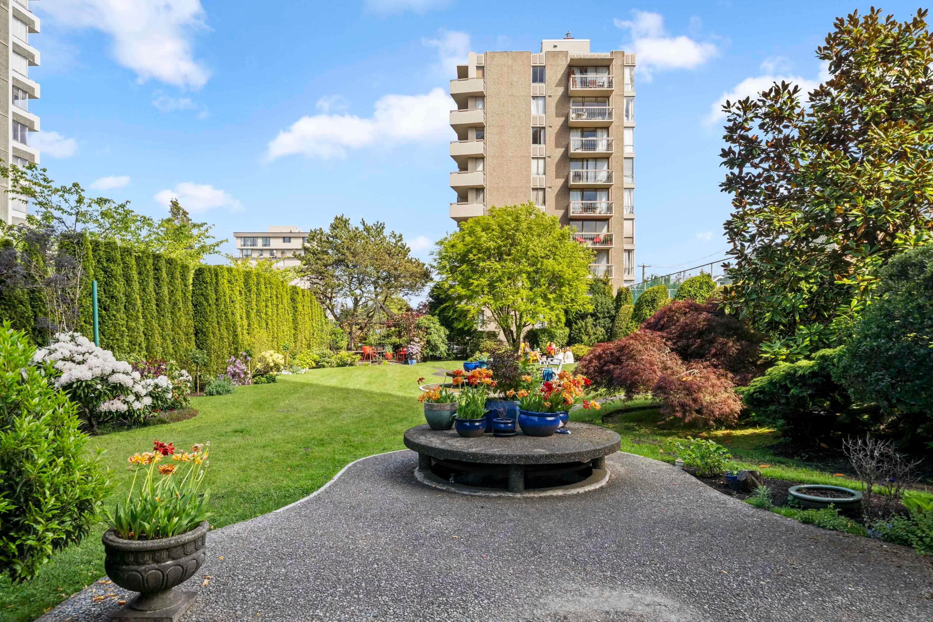 1003 - 2370 W 2nd Avenue, Vancouver, V6K 1J2 — photo 2
