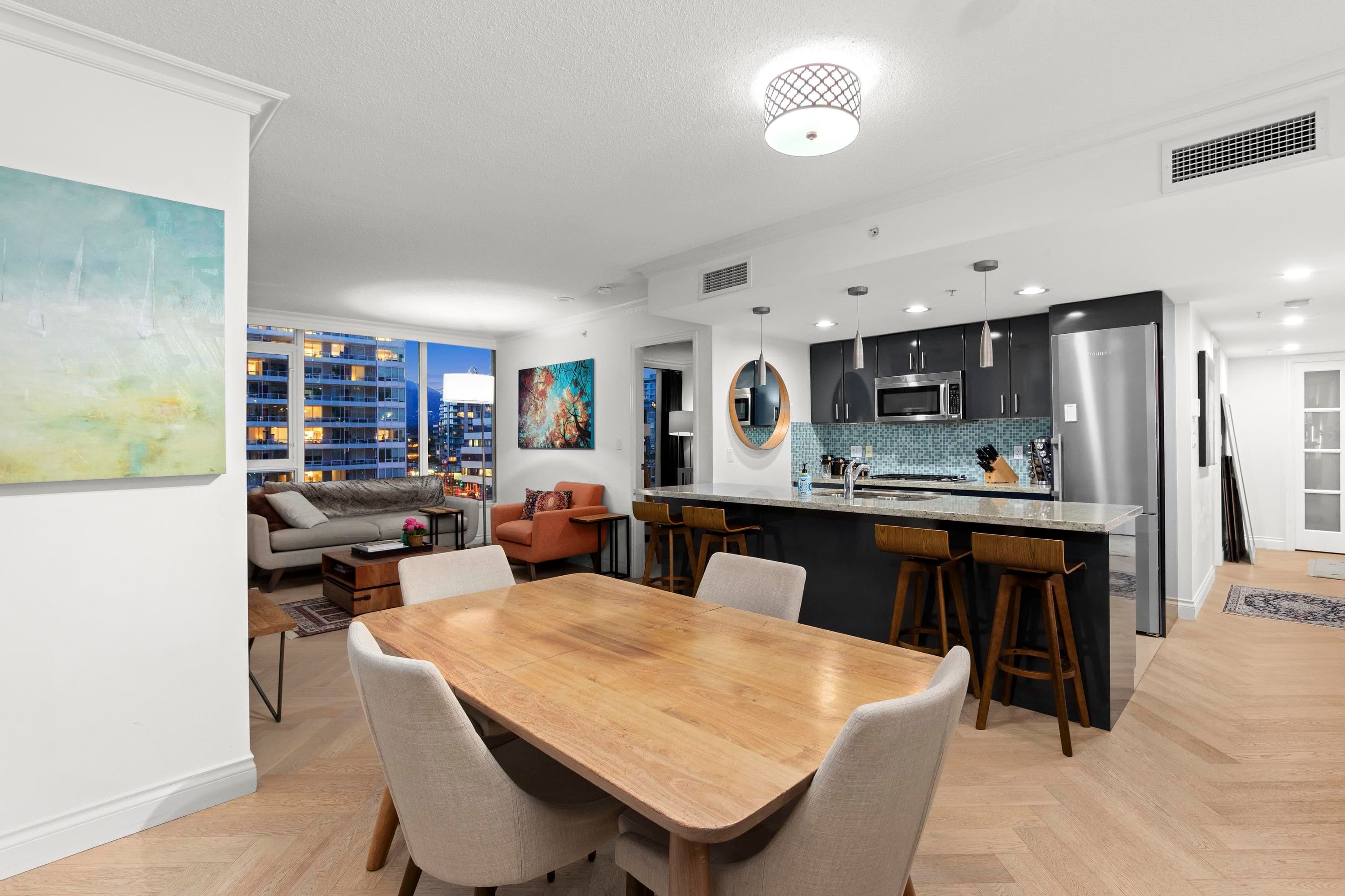 602 - 133 E Esplanade, North Vancouver, V7L 1A1 — photo 4