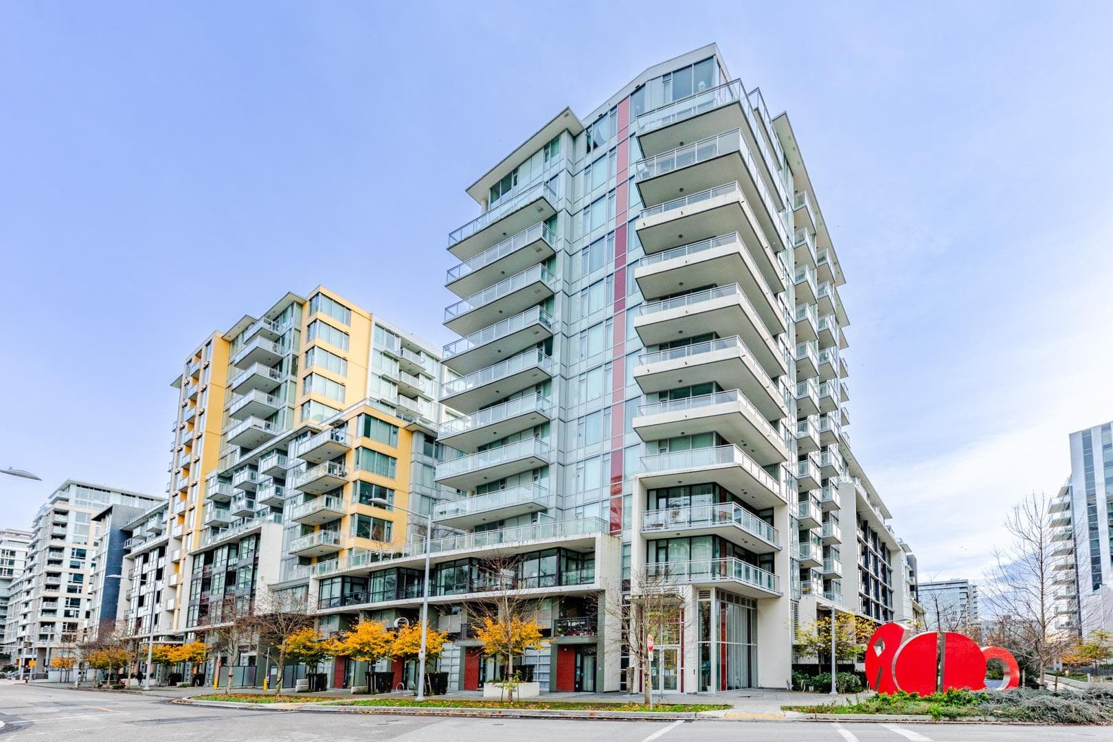 914 - 8628 Hazelbridge Way, Richmond
