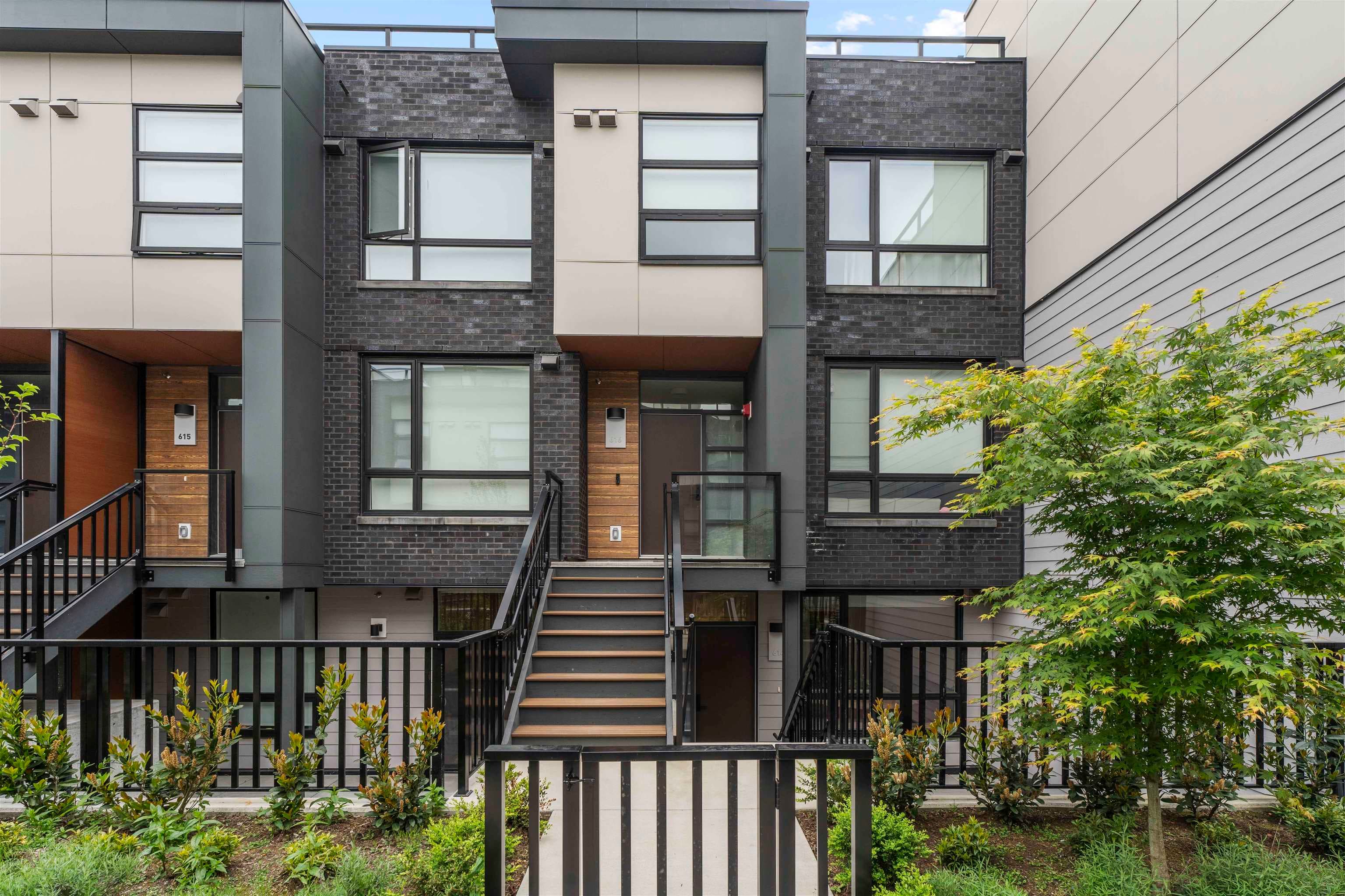614 - 6085 Irmin Street, Burnaby, V5J 5C5 — photo 1