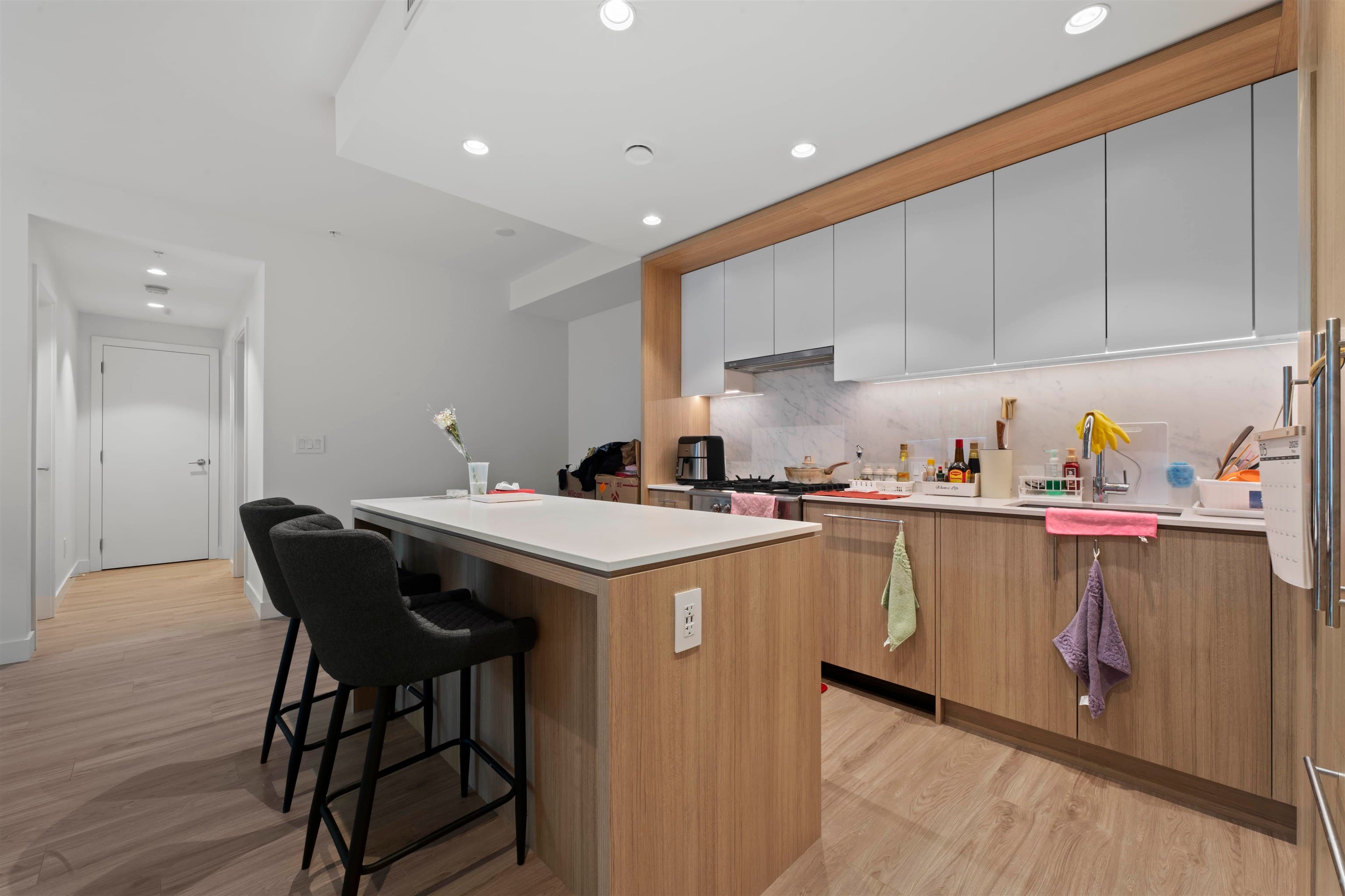 614 - 6085 Irmin Street, Burnaby, V5J 5C5 — photo 5