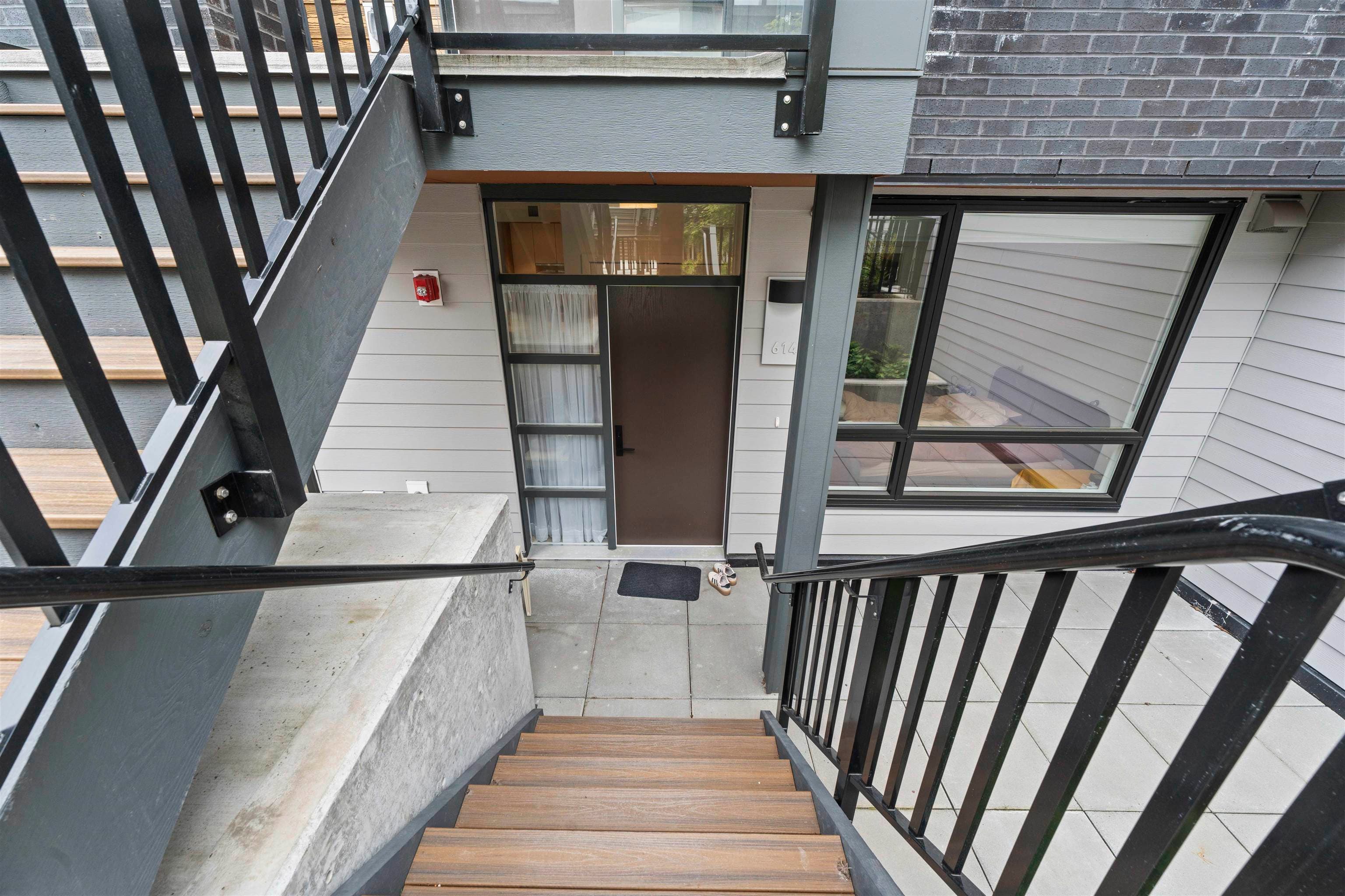 614 - 6085 Irmin Street, Burnaby, V5J 5C5 — photo 4