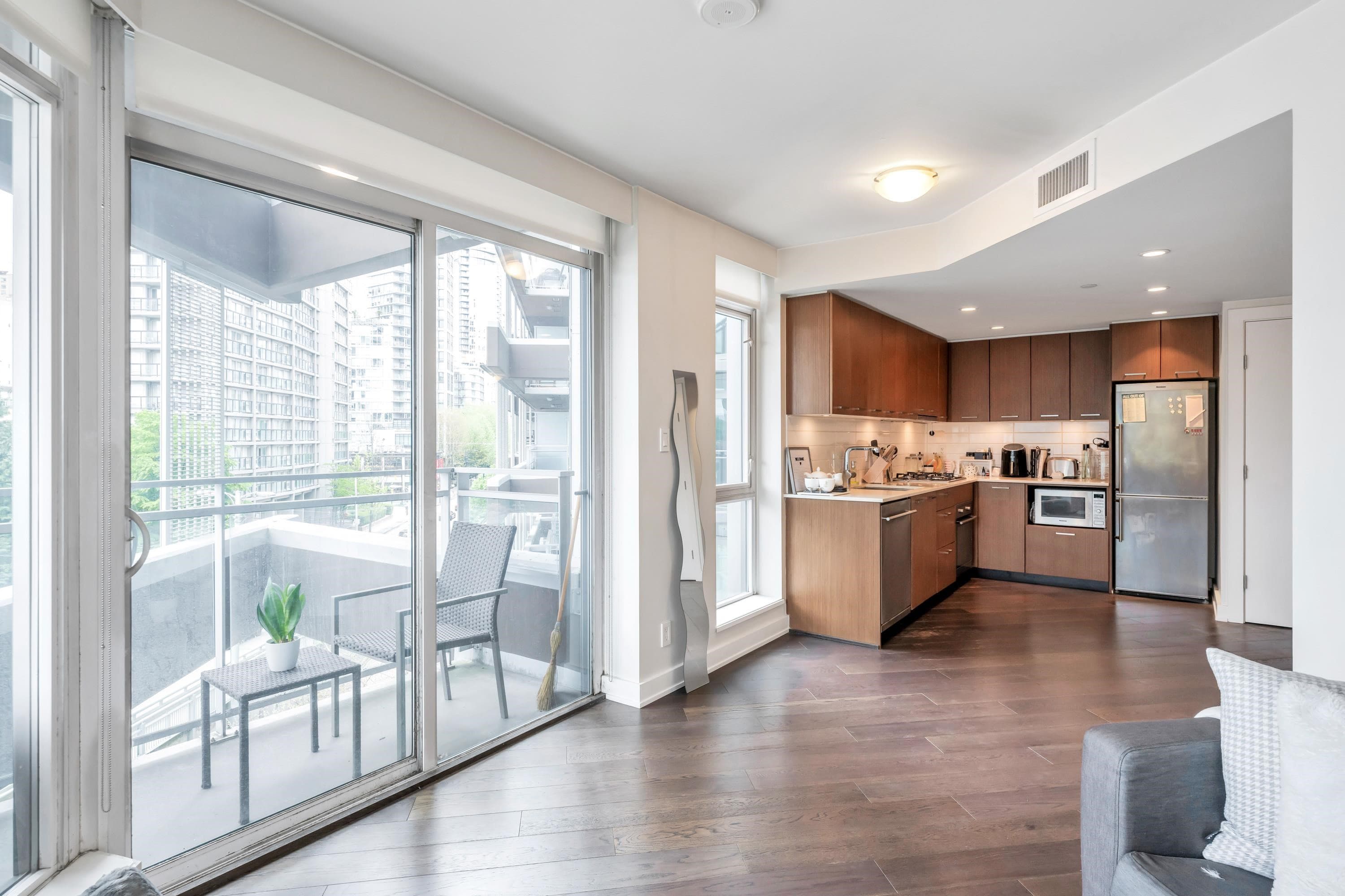 607 - 1372 Seymour Street, Vancouver, V6B 0L1 — photo 5