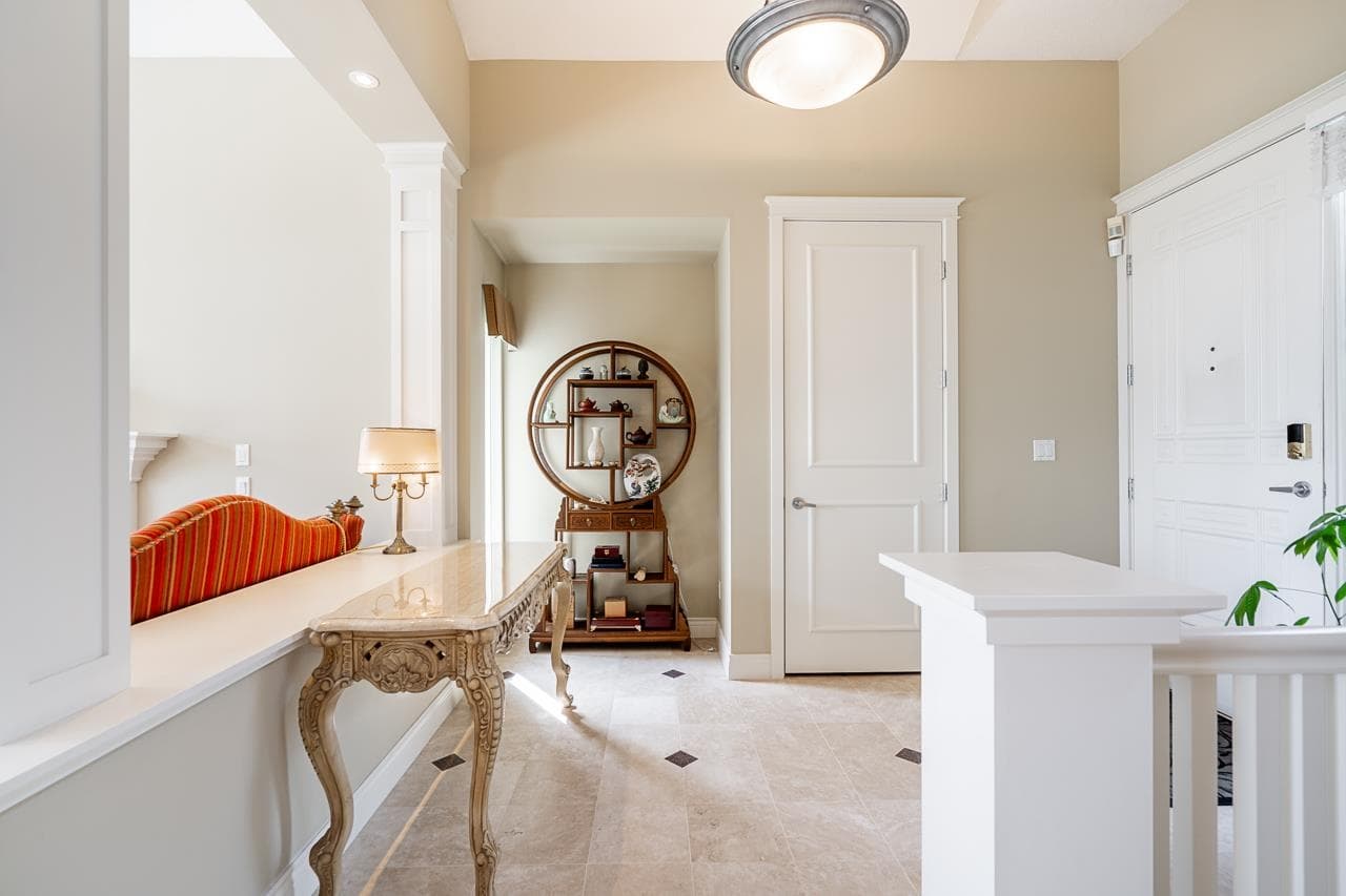 4918 Edendale Lane, West Vancouver, V7W 3H7 — photo 2
