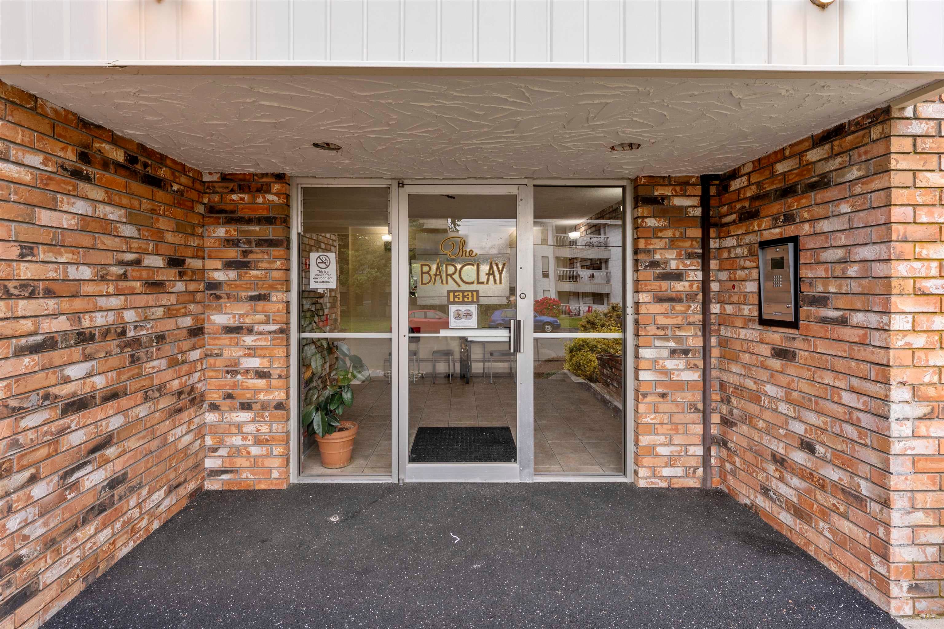 106 - 1331 Fir Street, White Rock, V4B 4B3 — photo 4