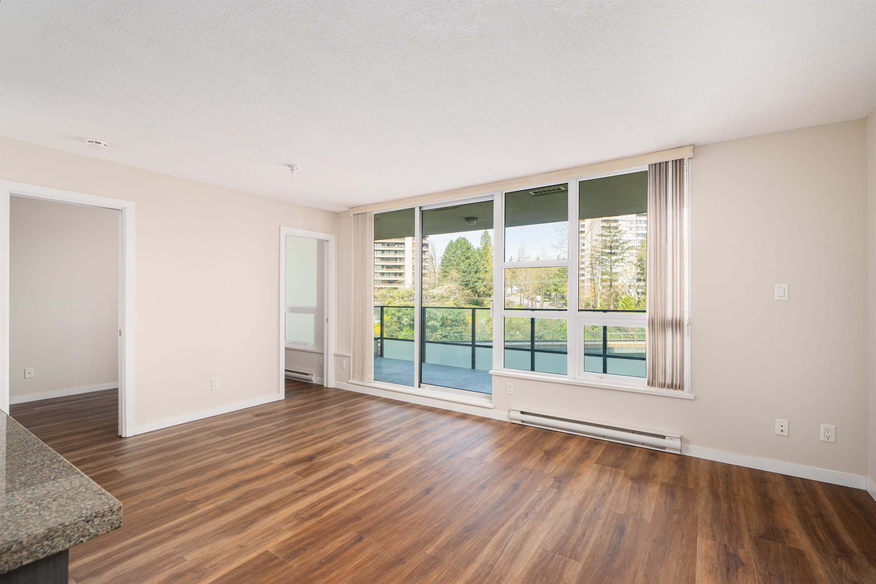801 - 2200 Douglas Road, Burnaby, V5C 0G8 — photo 4