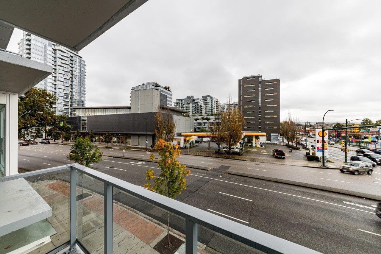206 - 180 E 2nd Avenue, Vancouver, V5T 0K4 — photo 2