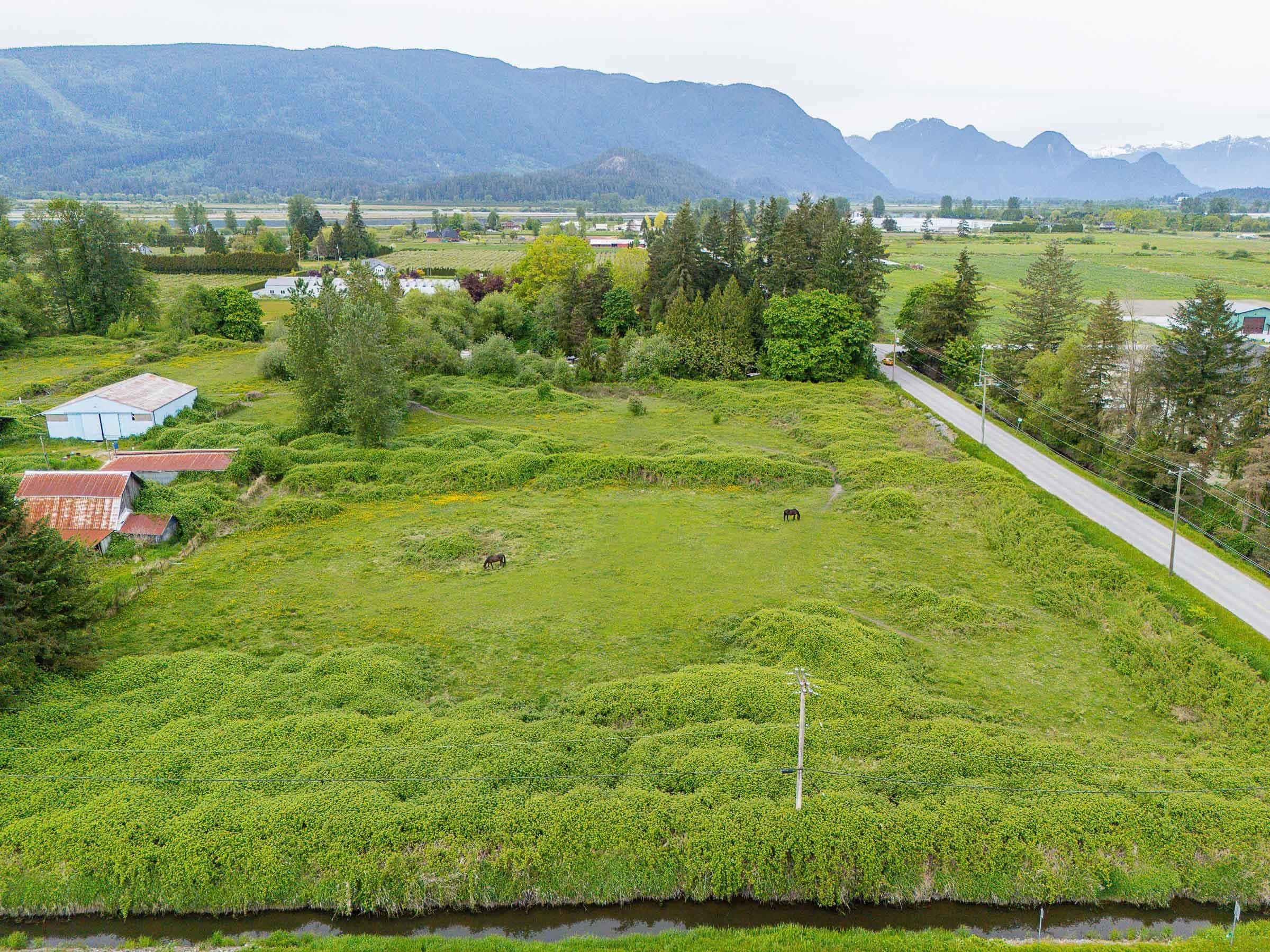 19191 Mcquarrie Road, Pitt Meadows, V3Y 1Z1 — photo 2