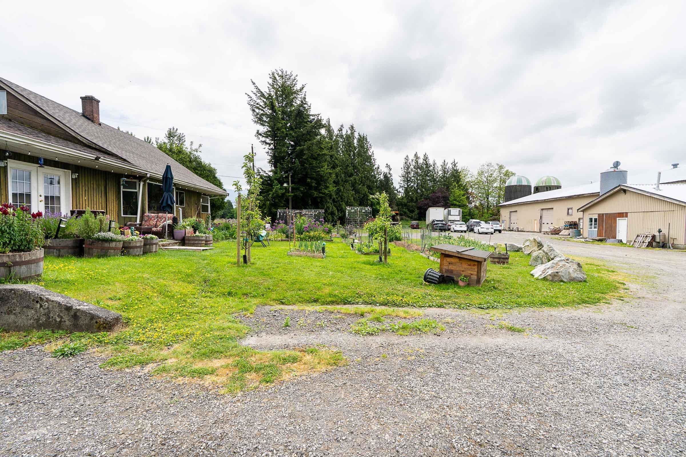 3593 Mcdermott Road, Abbotsford, V3G 2J8 — photo 3