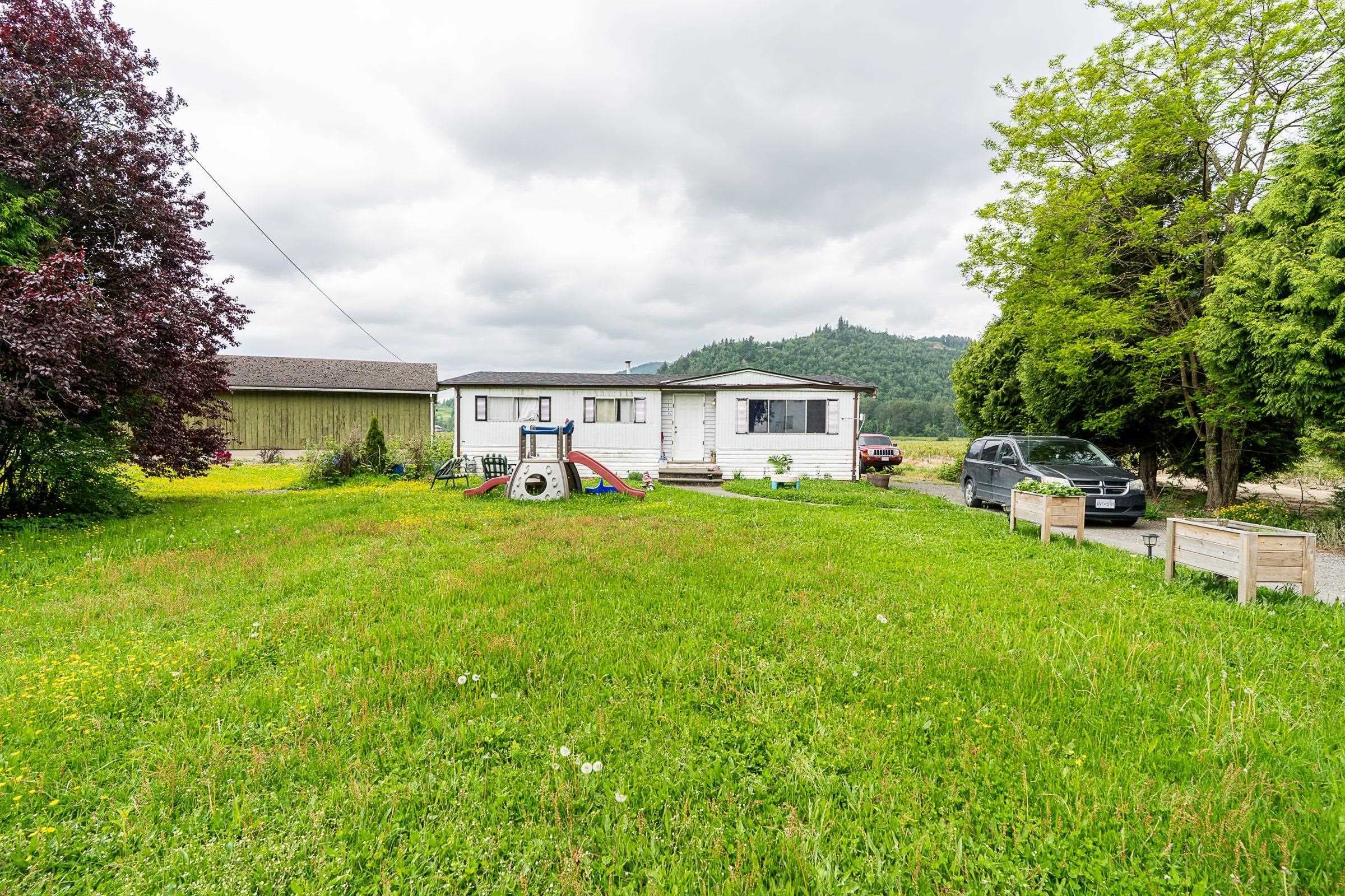 3593 Mcdermott Road, Abbotsford, V3G 2J8 — photo 5