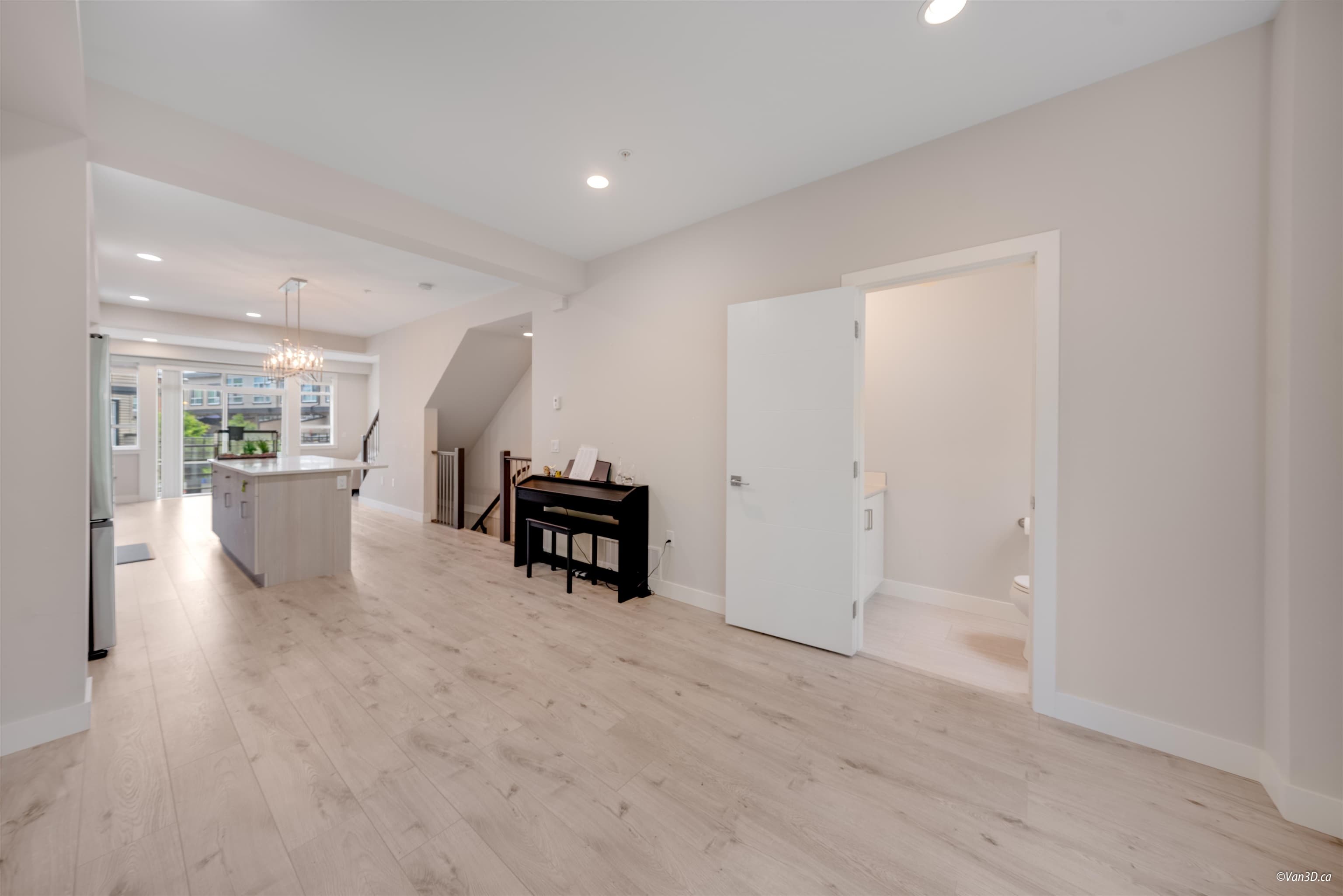 52 - 8413 Midtown Way, Chilliwack, V2P 0G7 — photo 4