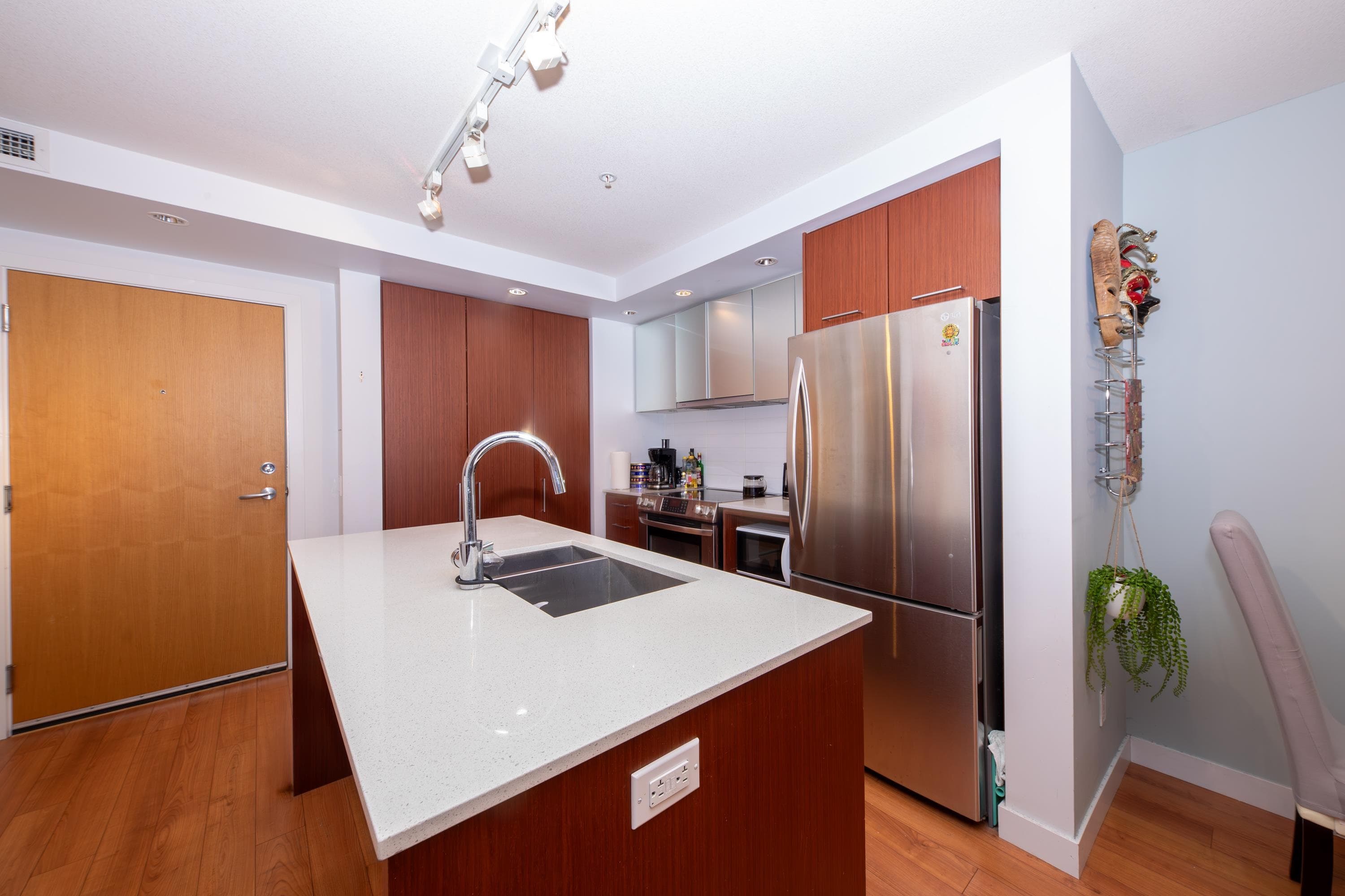 414 - 221 E 3rd Street, North Vancouver, V7L 0C1 — photo 3