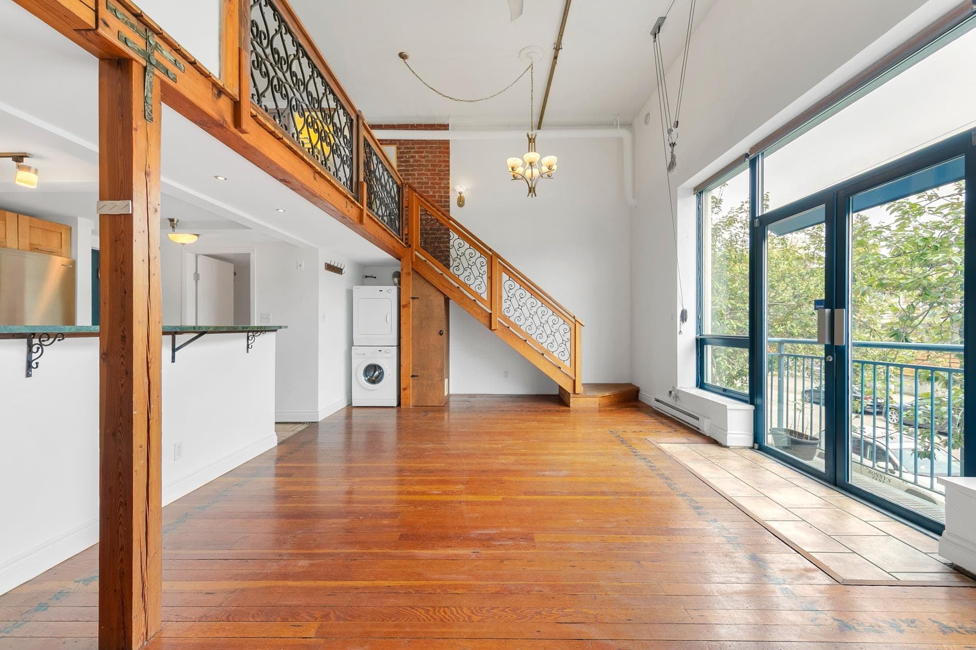215 - 2001 Wall Street, Vancouver, V5L 5E4 — photo 3