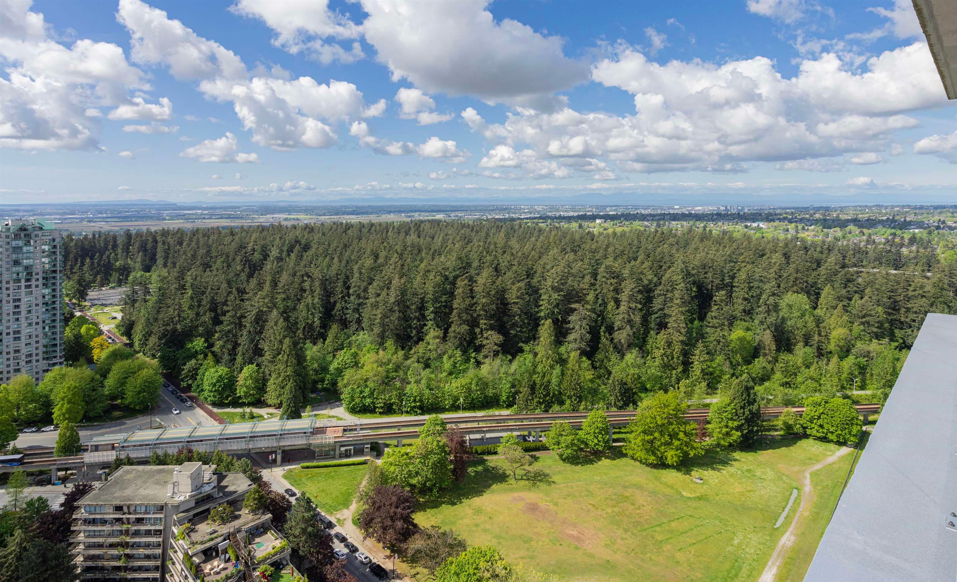 3905 - 5883 Barker Avenue, Burnaby, V5H 0G4 — photo 2