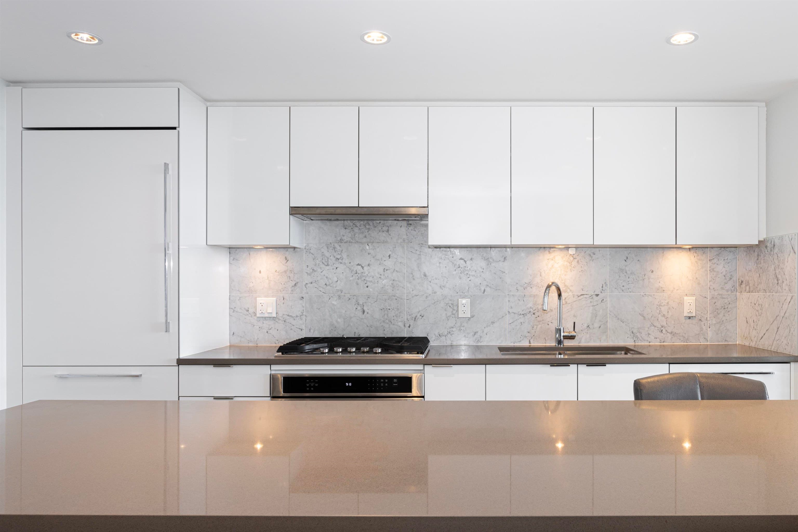 3905 - 5883 Barker Avenue, Burnaby, V5H 0G4 — photo 4