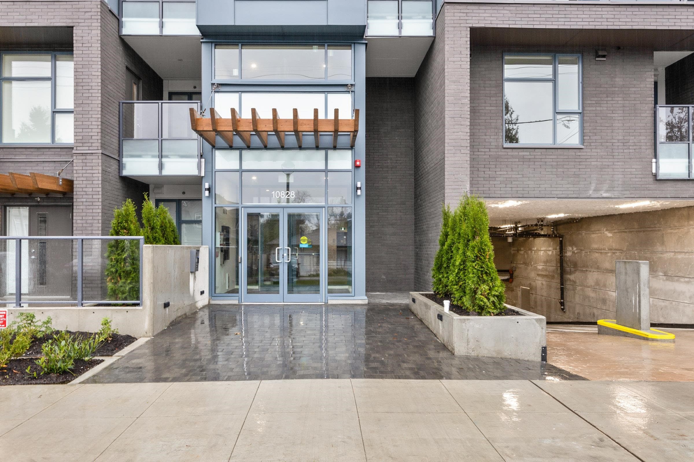 W614 - 10828 139a Street, Surrey, V3R 0H3 — photo 2