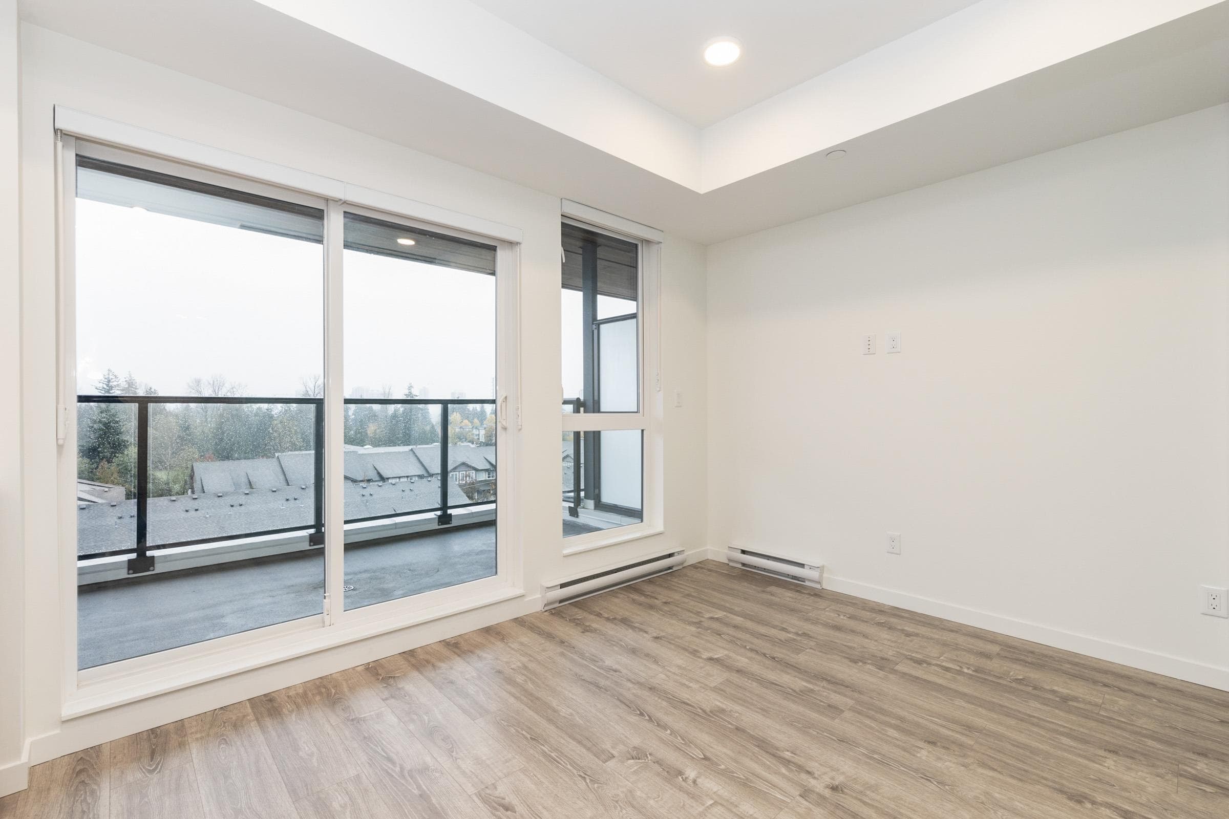 W614 - 10828 139a Street, Surrey, V3R 0H3 — photo 3