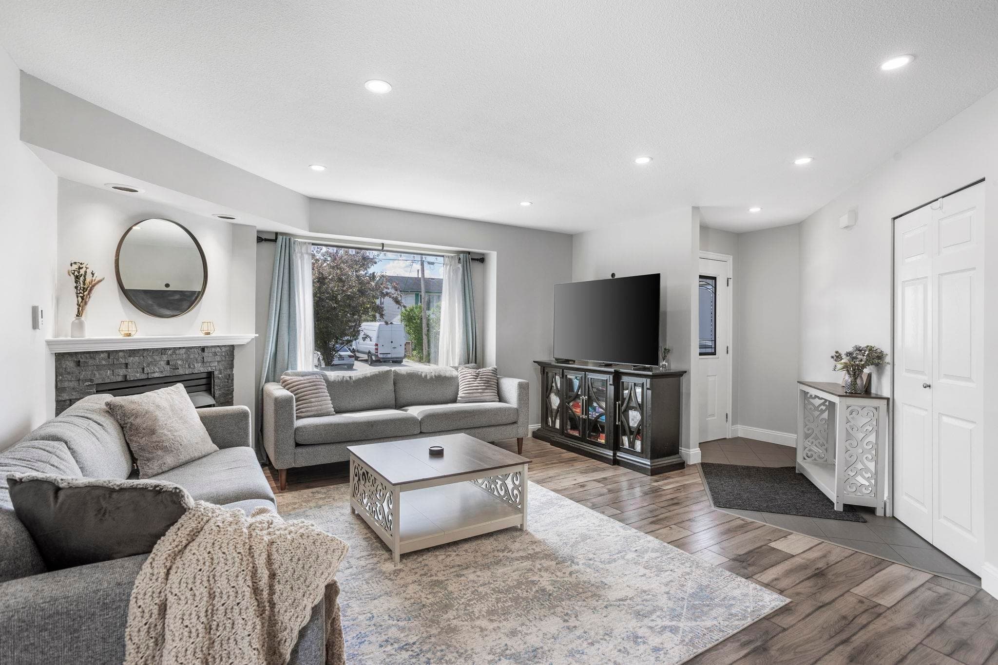 20147 Hampton Street, Maple Ridge, V2X 0M7 — photo 4