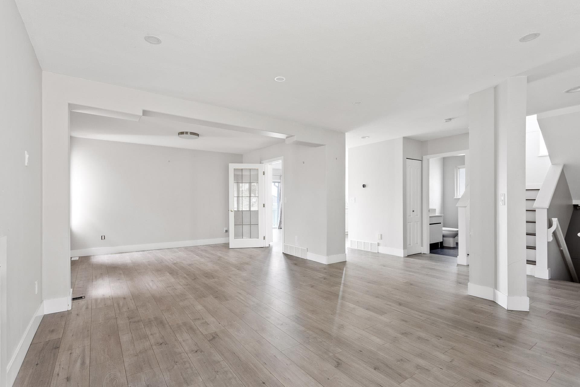 2986 Pinetree Close, Coquitlam, V3E 2Z5 — photo 5