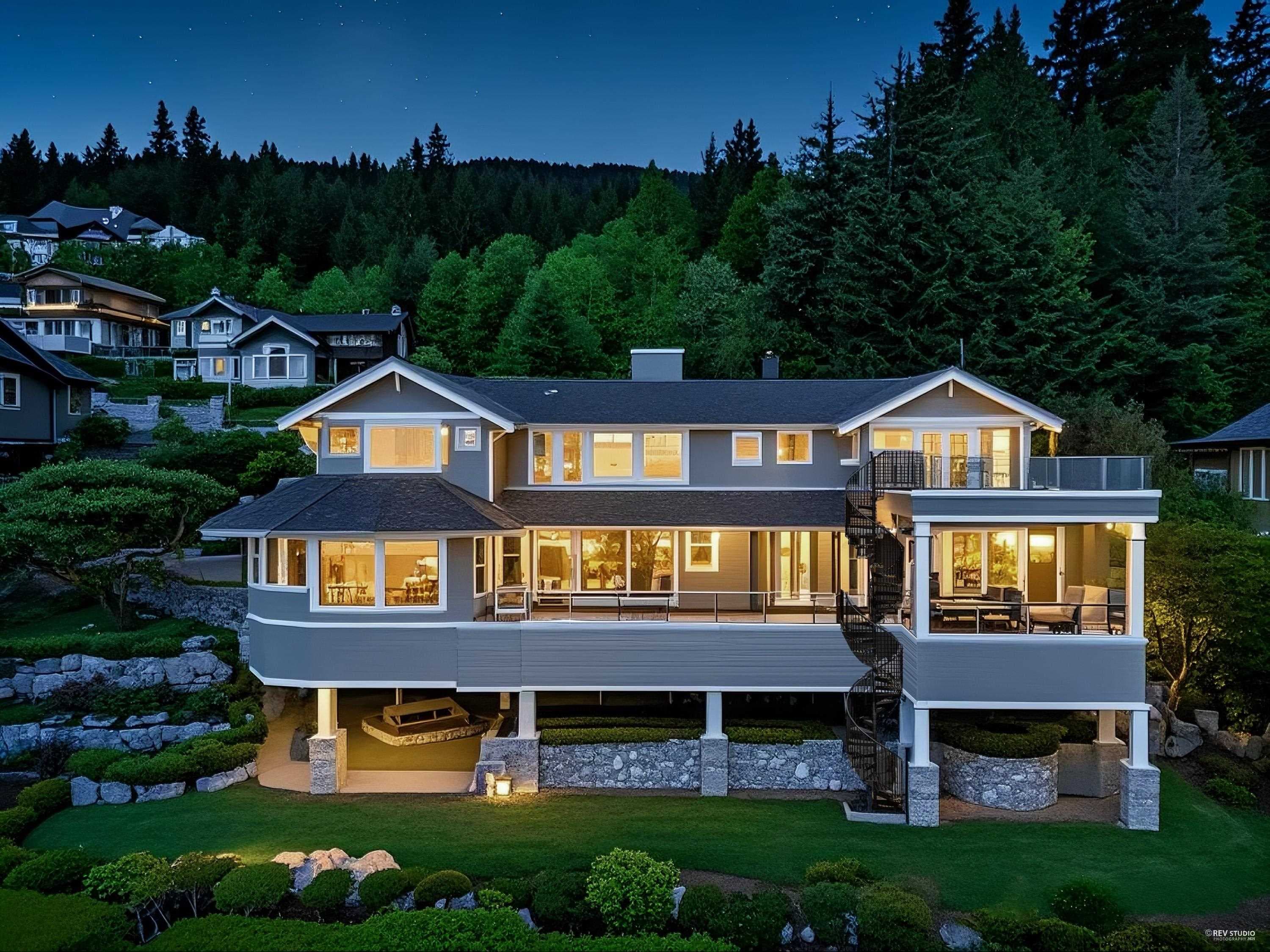 2326 Chippendale Road, West Vancouver