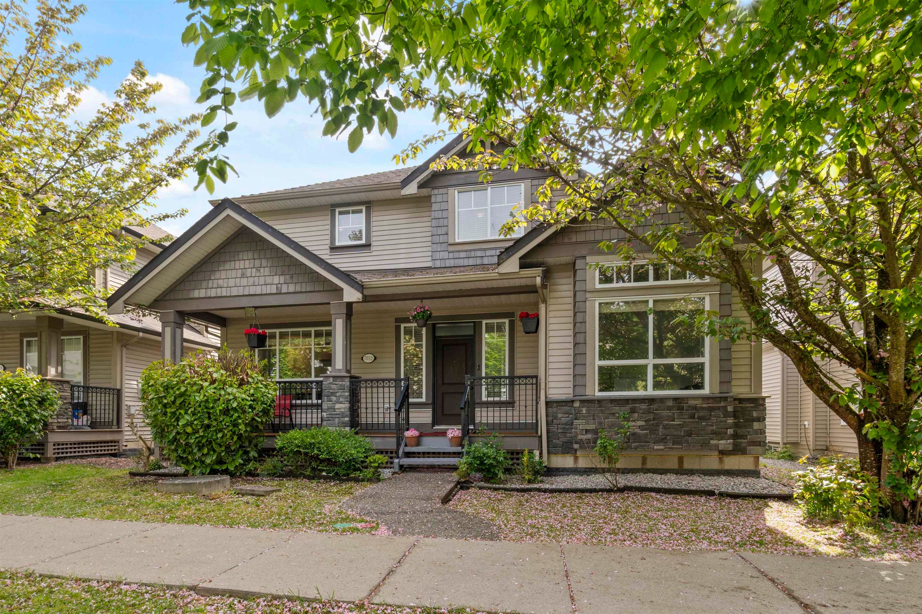 7032 195a Street, Surrey, V4N 5Z2 — photo 1