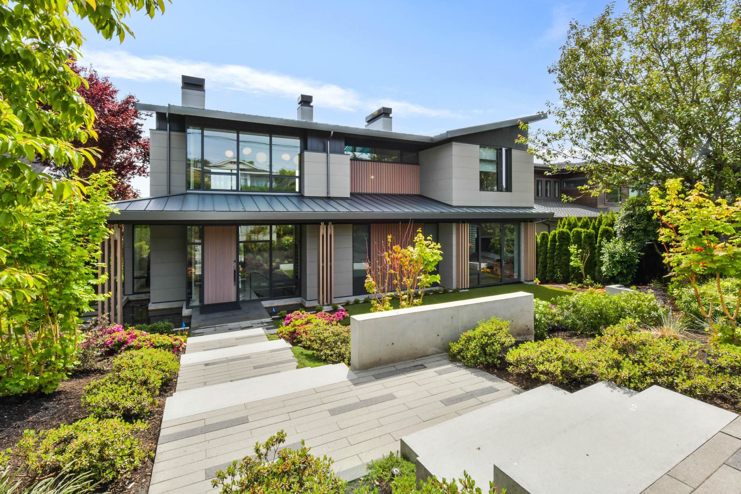 13386 Marine Drive, Surrey, V4A 1G2 — photo 1