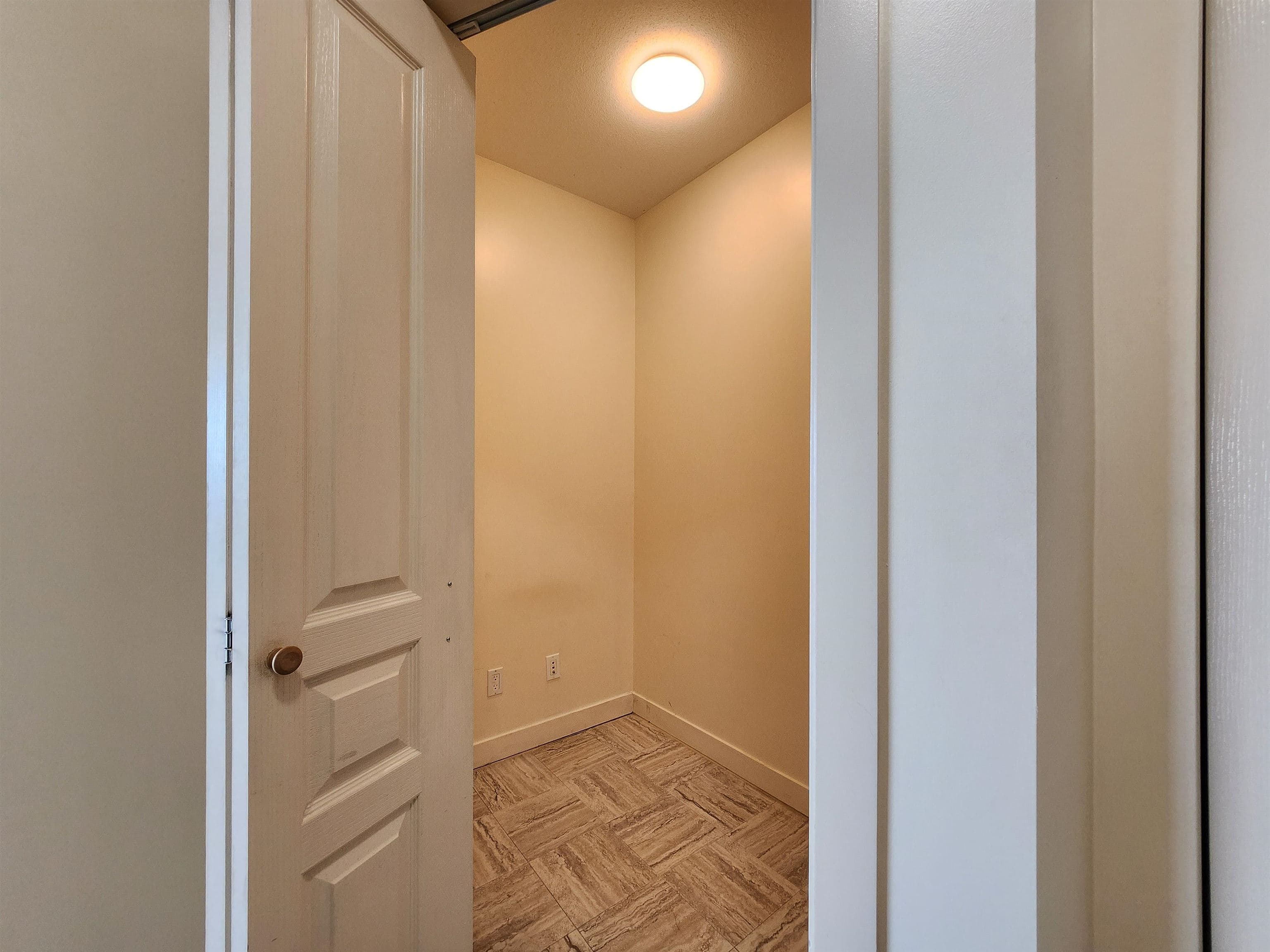 1307 - 4028 Knight Street, Vancouver, V5N 5Y8 — photo 4