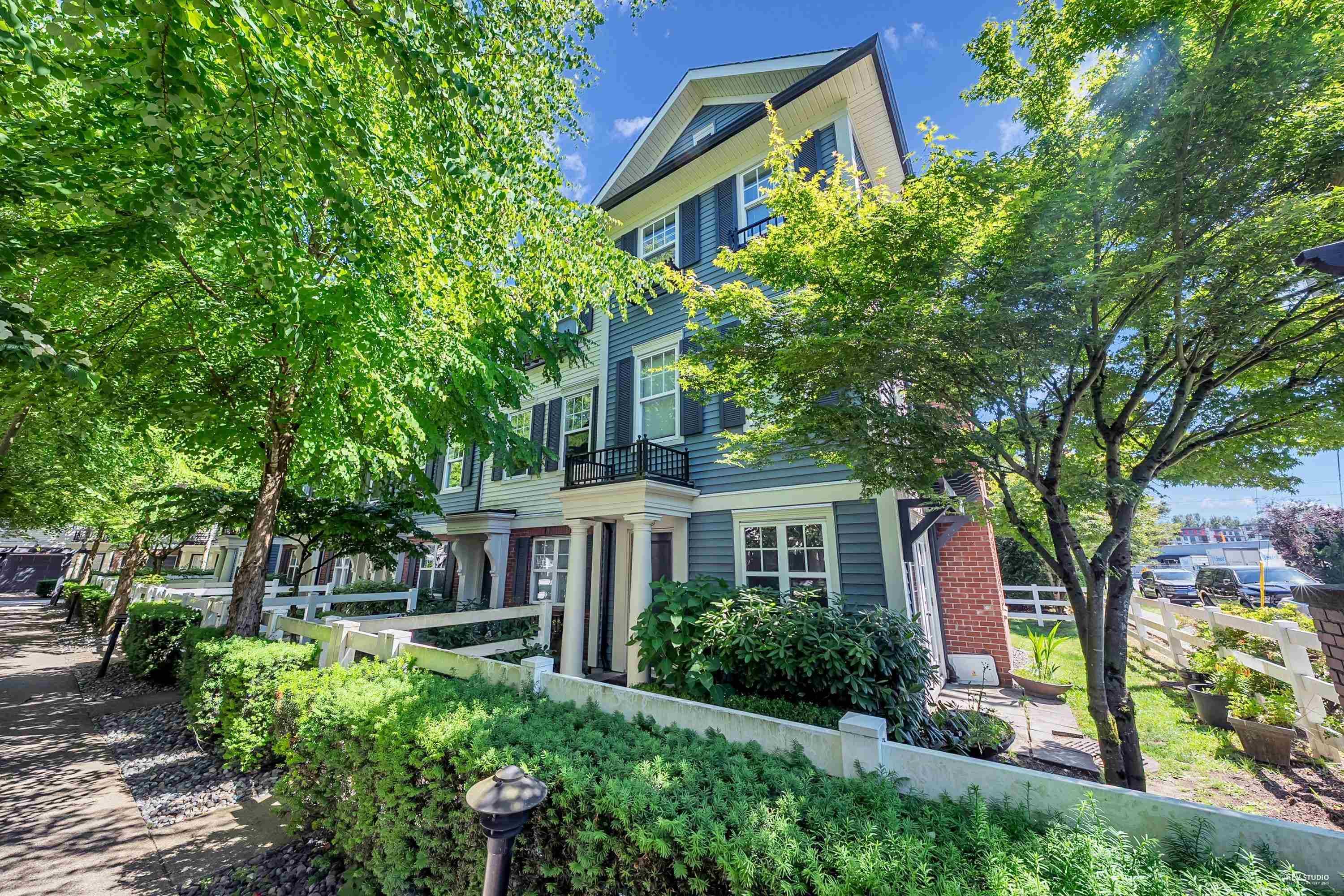 5 - 2495 Davies Avenue, Port Coquitlam