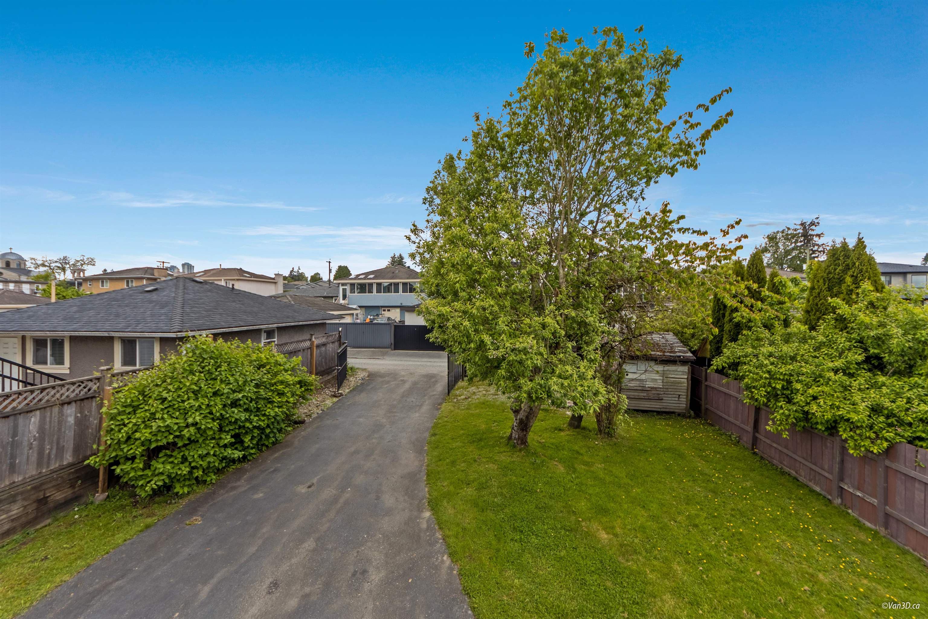 7769 10th Avenue, Burnaby, V3N 2S2 — photo 4