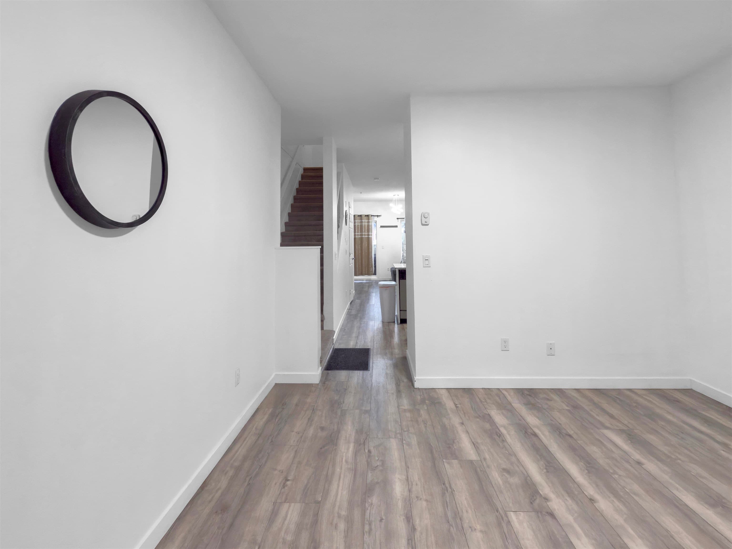 210 - 13958 108 Avenue, Surrey, V3T 0B4 — photo 2