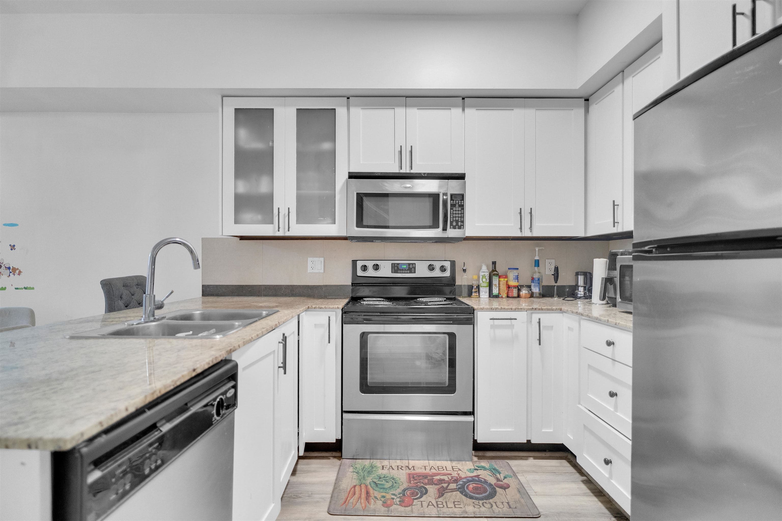 210 - 13958 108 Avenue, Surrey, V3T 0B4 — photo 4