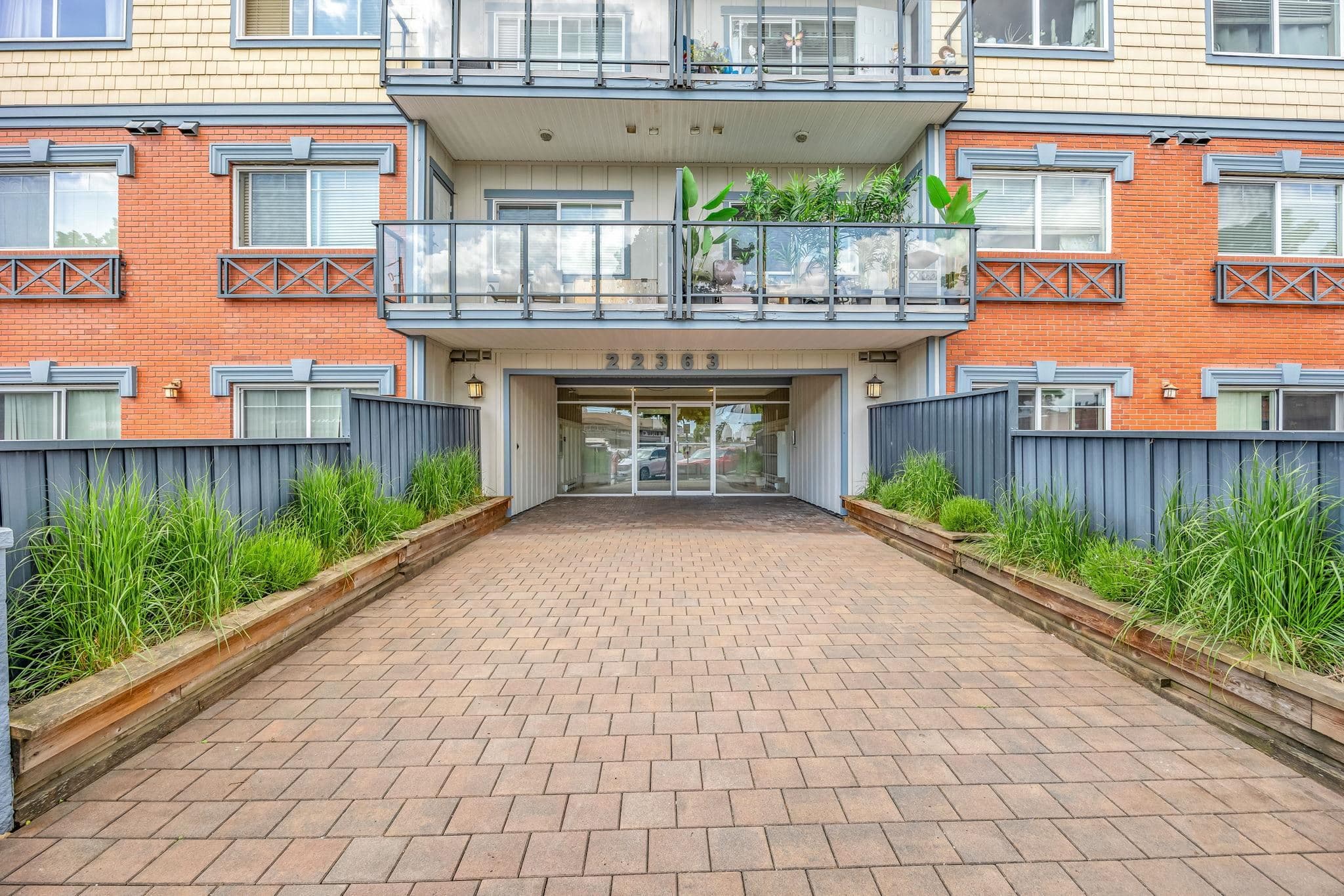 306 - 22363 Selkirk Avenue, Maple Ridge, V2X 2X6 — photo 2