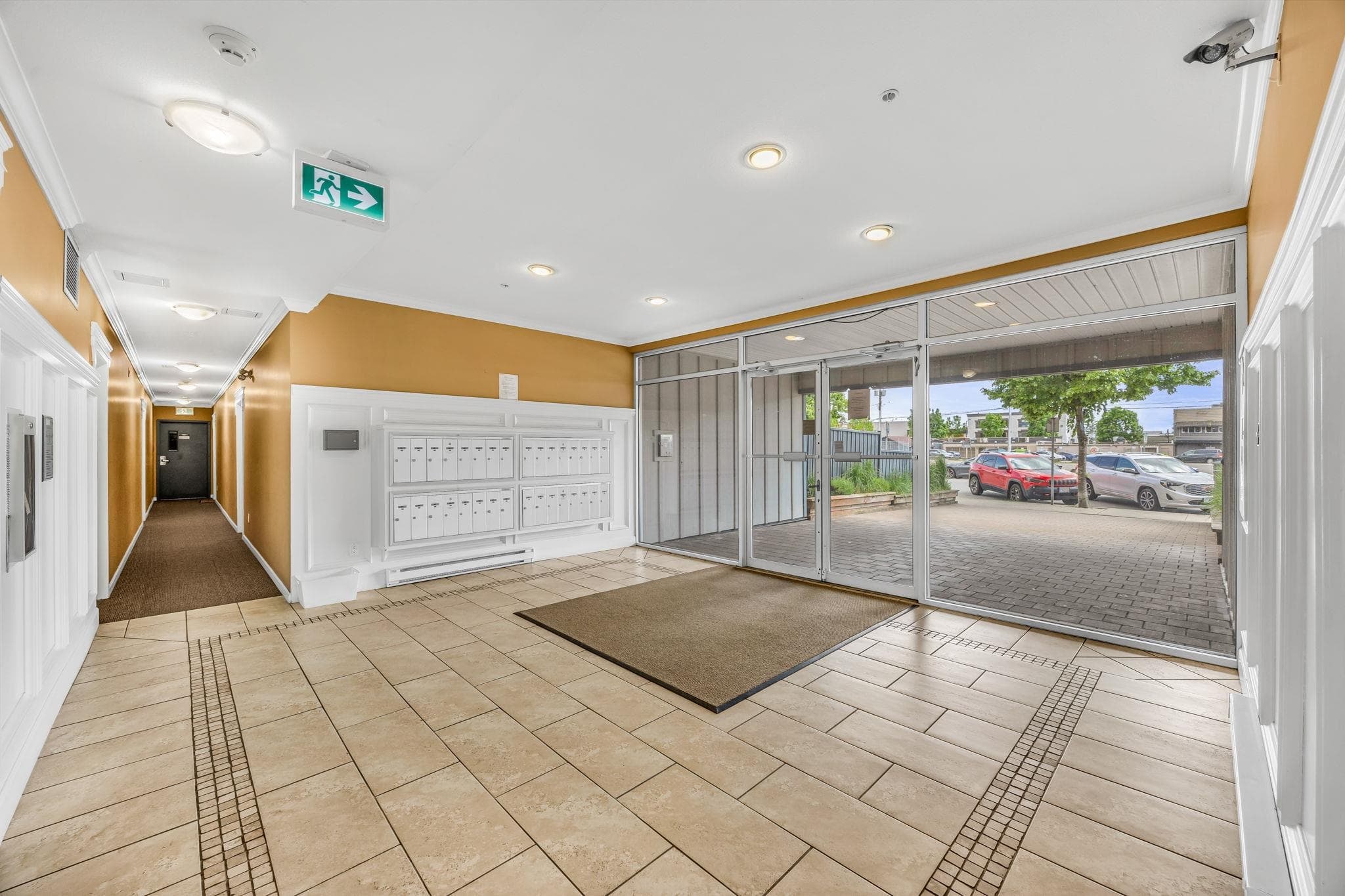 306 - 22363 Selkirk Avenue, Maple Ridge, V2X 2X6 — photo 3