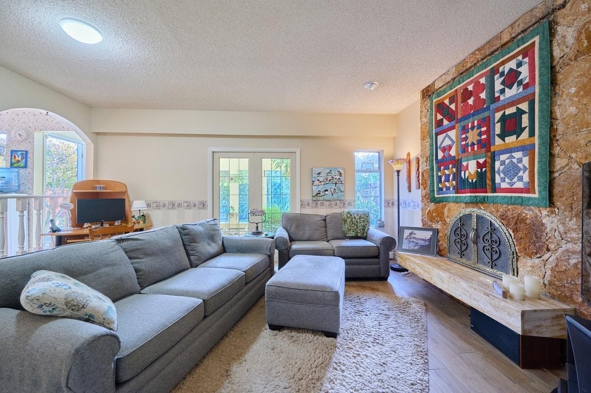 4228 Craigflower Drive, Richmond, V7C 4W3 — photo 3