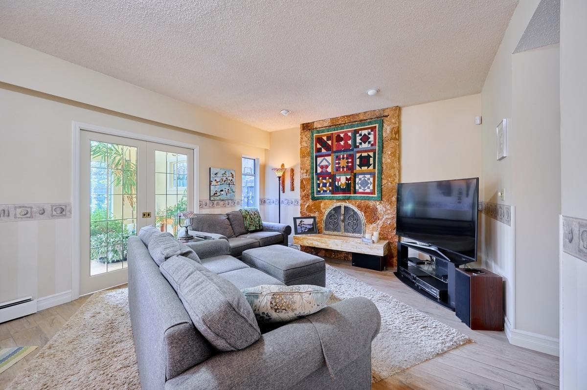 4228 Craigflower Drive, Richmond, V7C 4W3 — photo 4