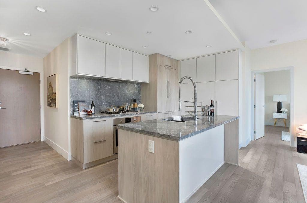 2801 - 680 Seylynn Crescent, North Vancouver, V7J 0B5 — photo 4