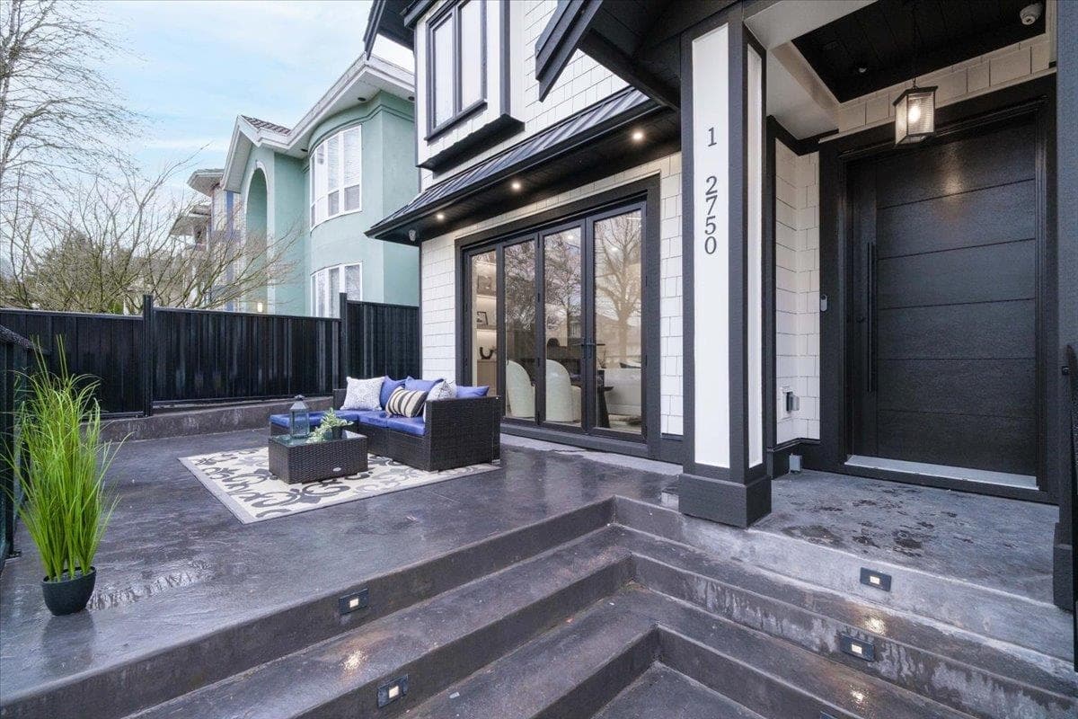 1 - 2750 E 5th Avenue, Vancouver, V5M 1N2 — photo 2