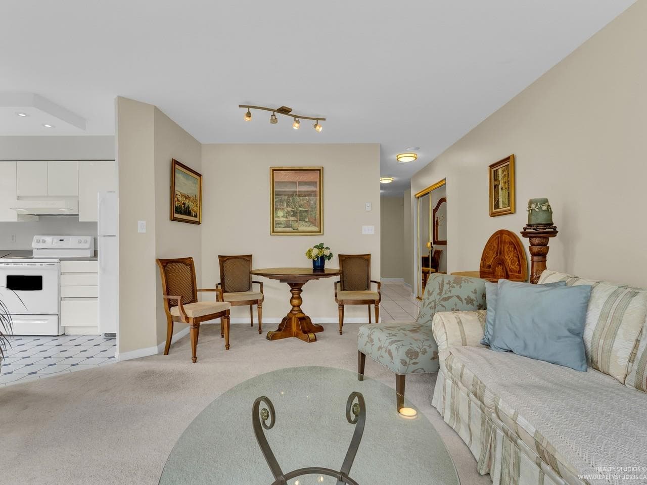 413 - 1327 E Keith Road, North Vancouver, V7J 1J3 — photo 3