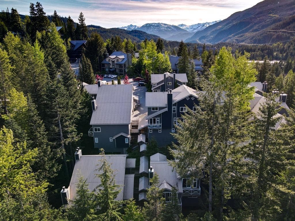 30 - 2211 Marmot Place, Whistler, V8E 0M6 — photo 3